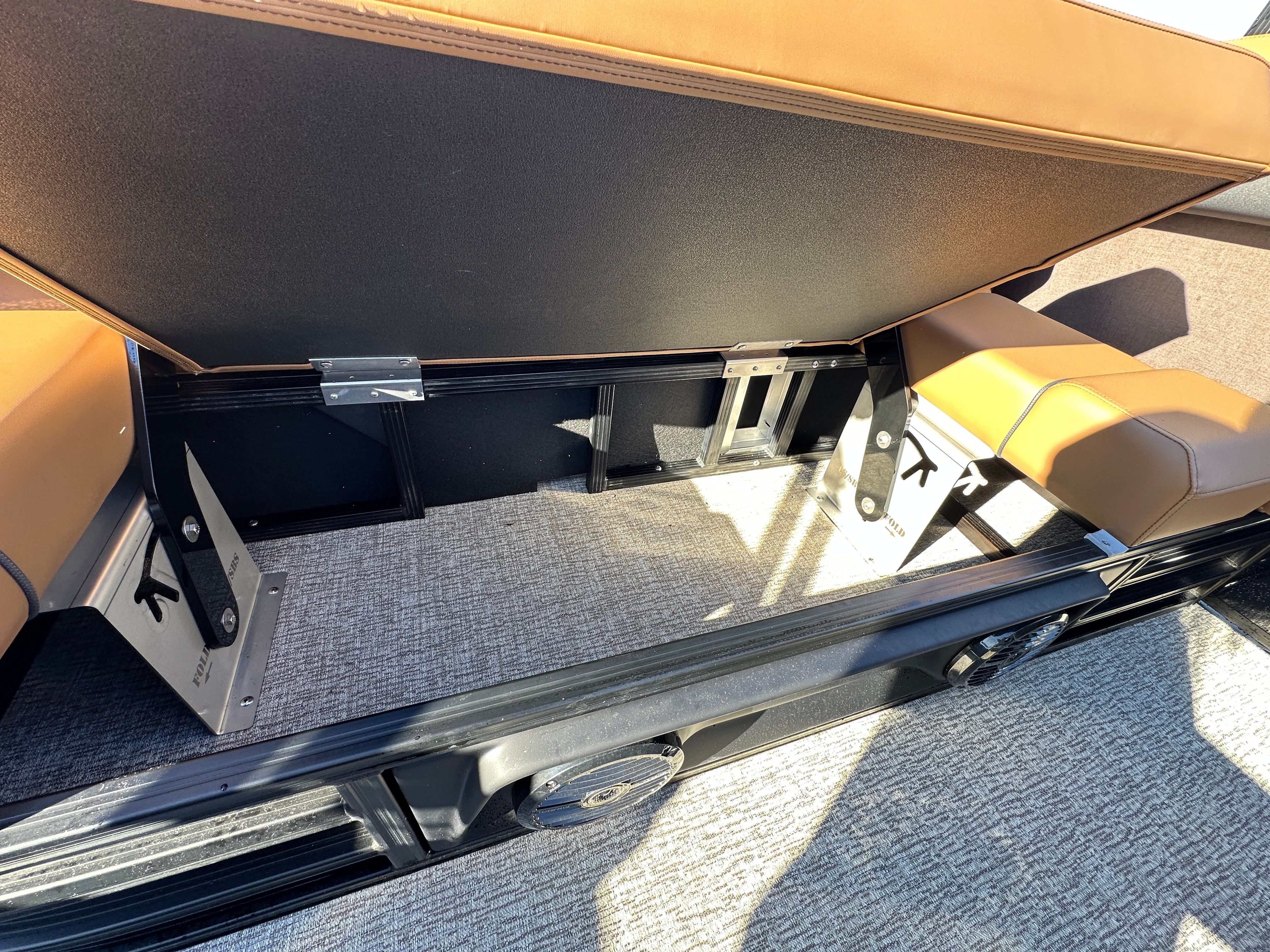 2026 Bennington 24M Image Thumbnail #28