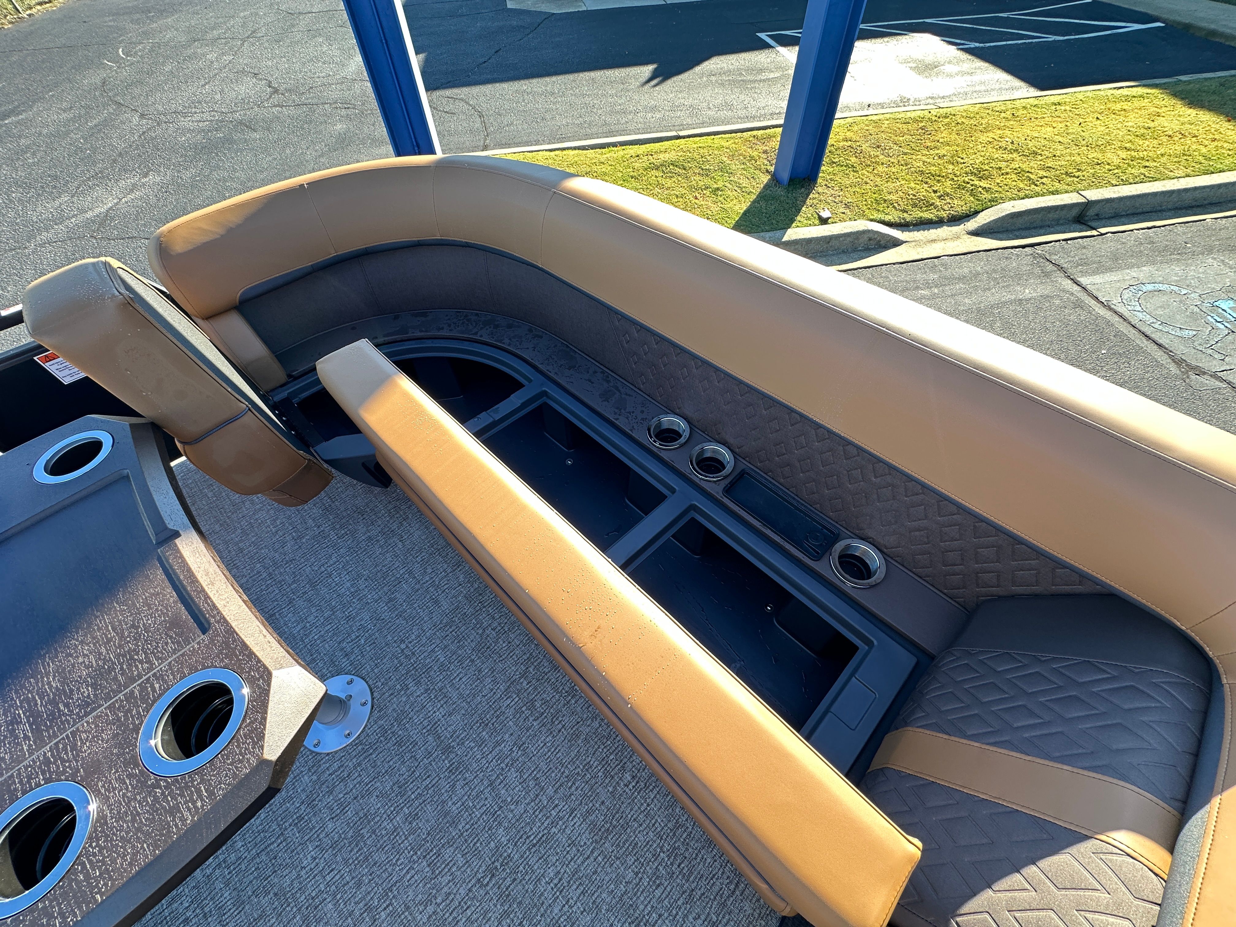 2026 Bennington 24M Image Thumbnail #27