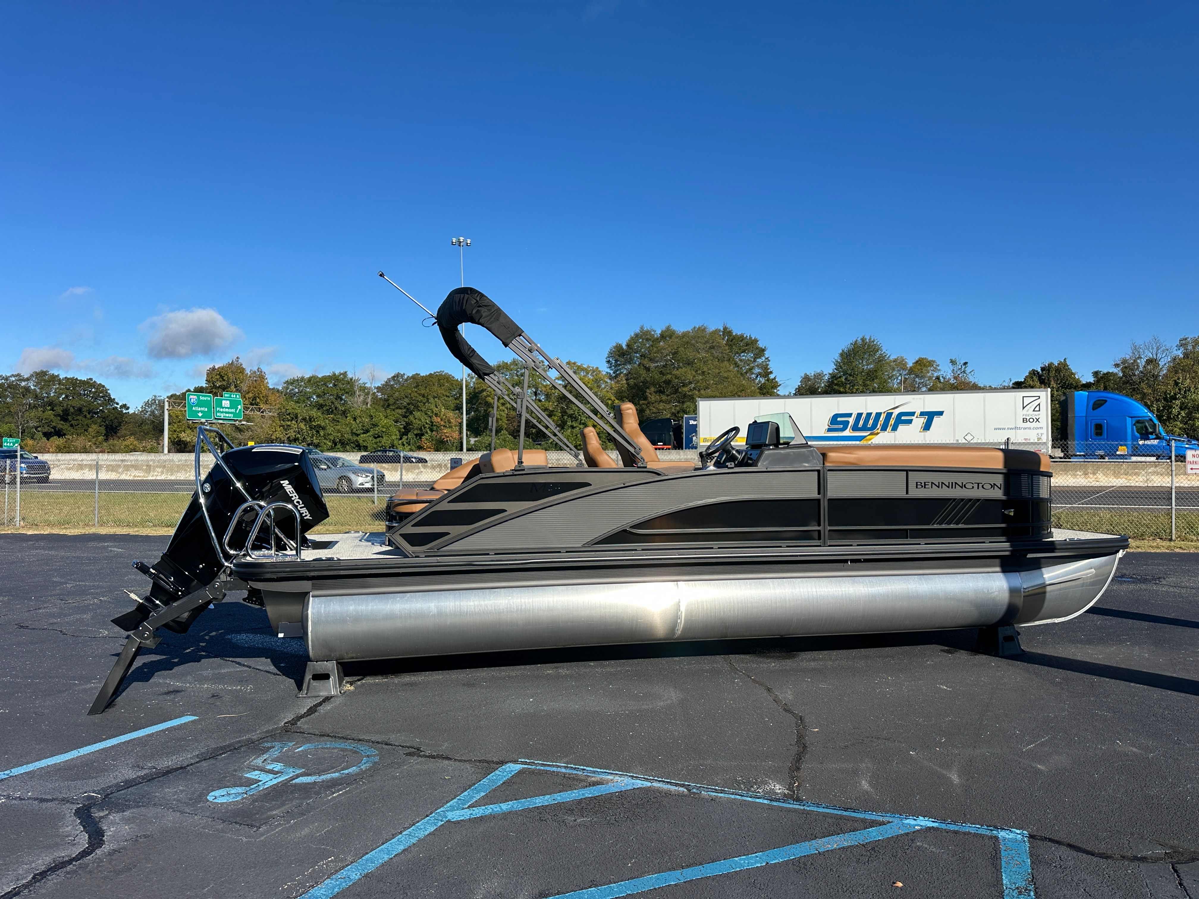 2026 Bennington 24M Image Thumbnail #4