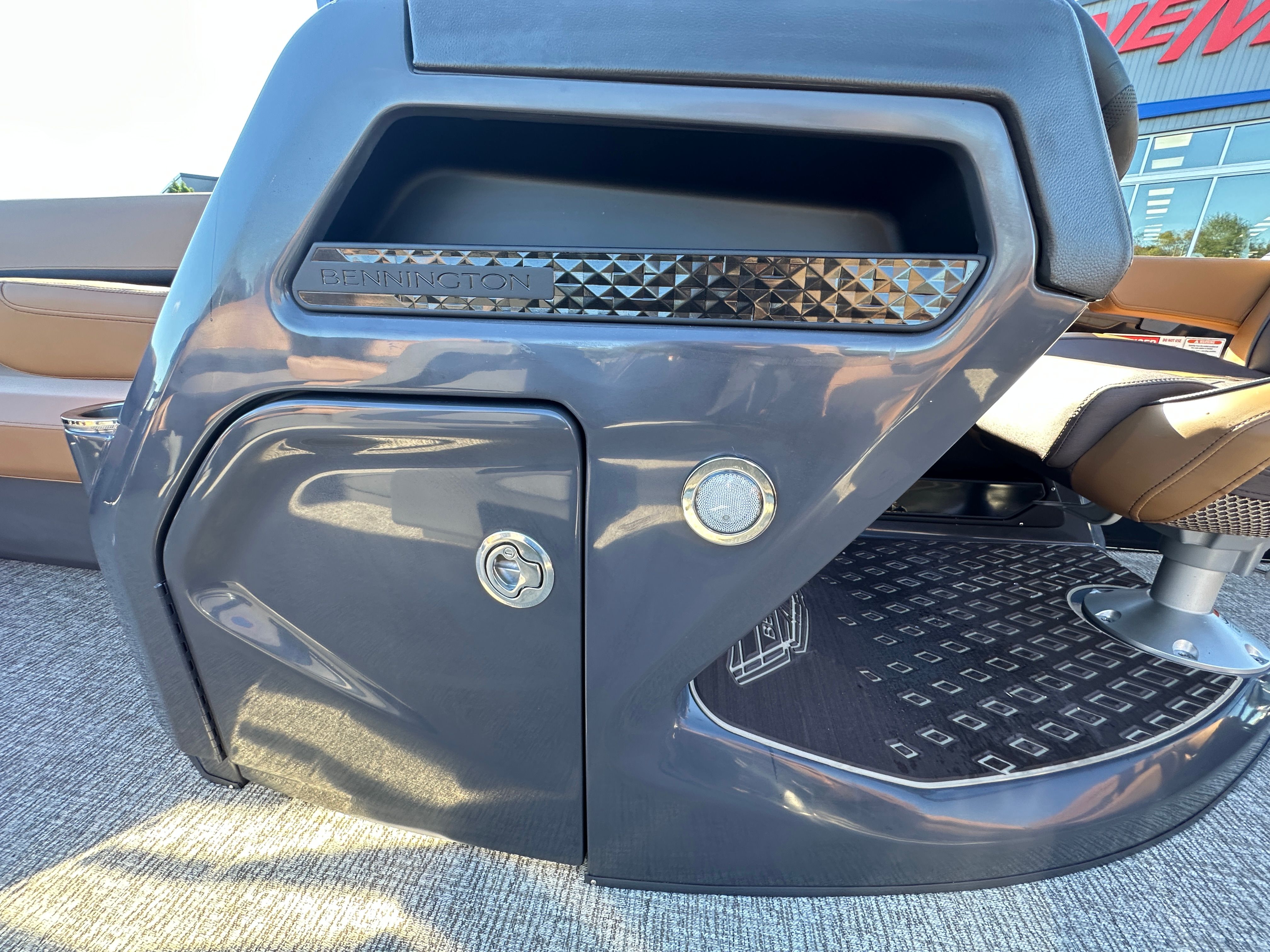 2026 Bennington 24M Image Thumbnail #16