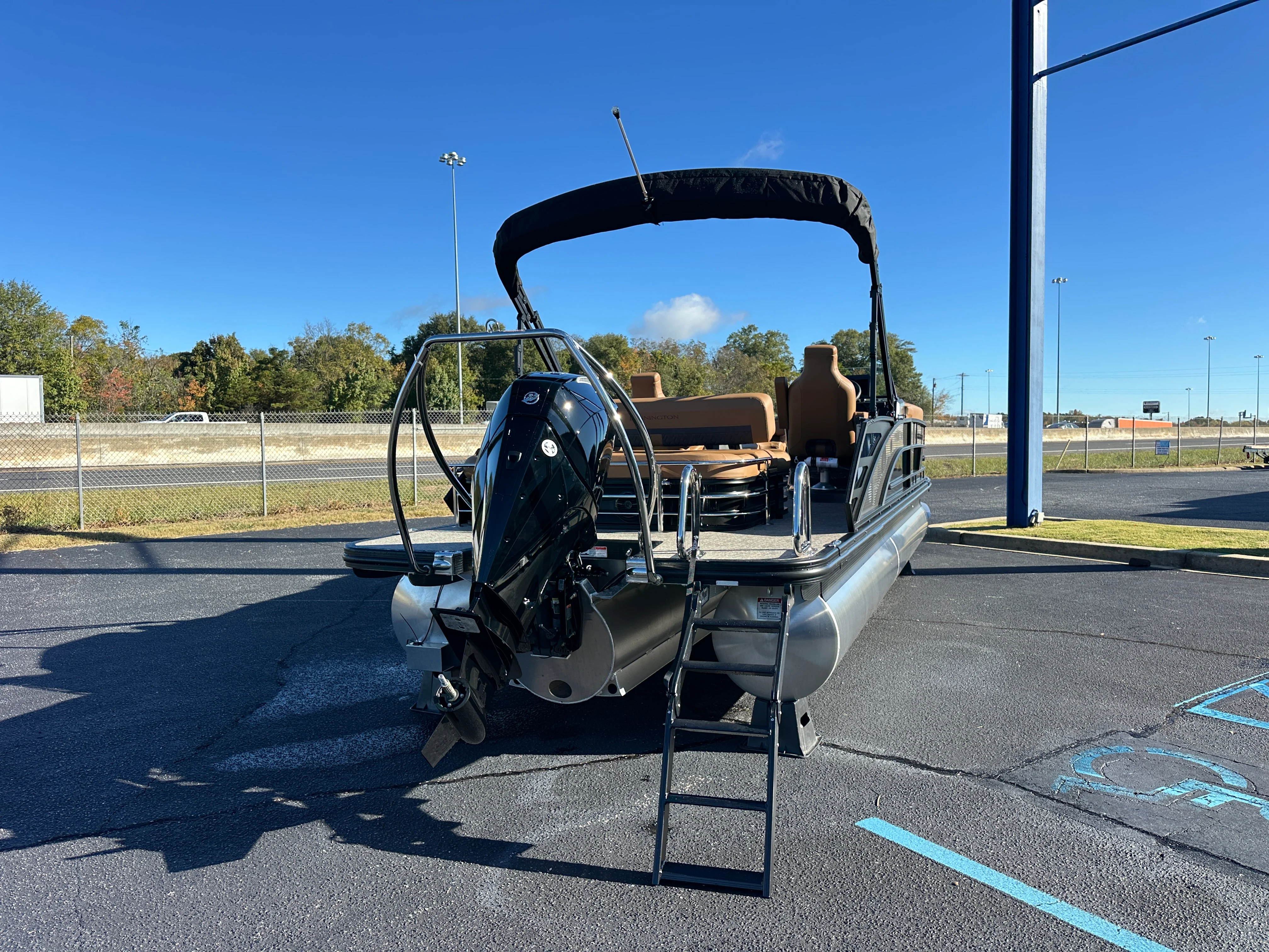 Thumbnail 4 for 2026 Bennington 24M