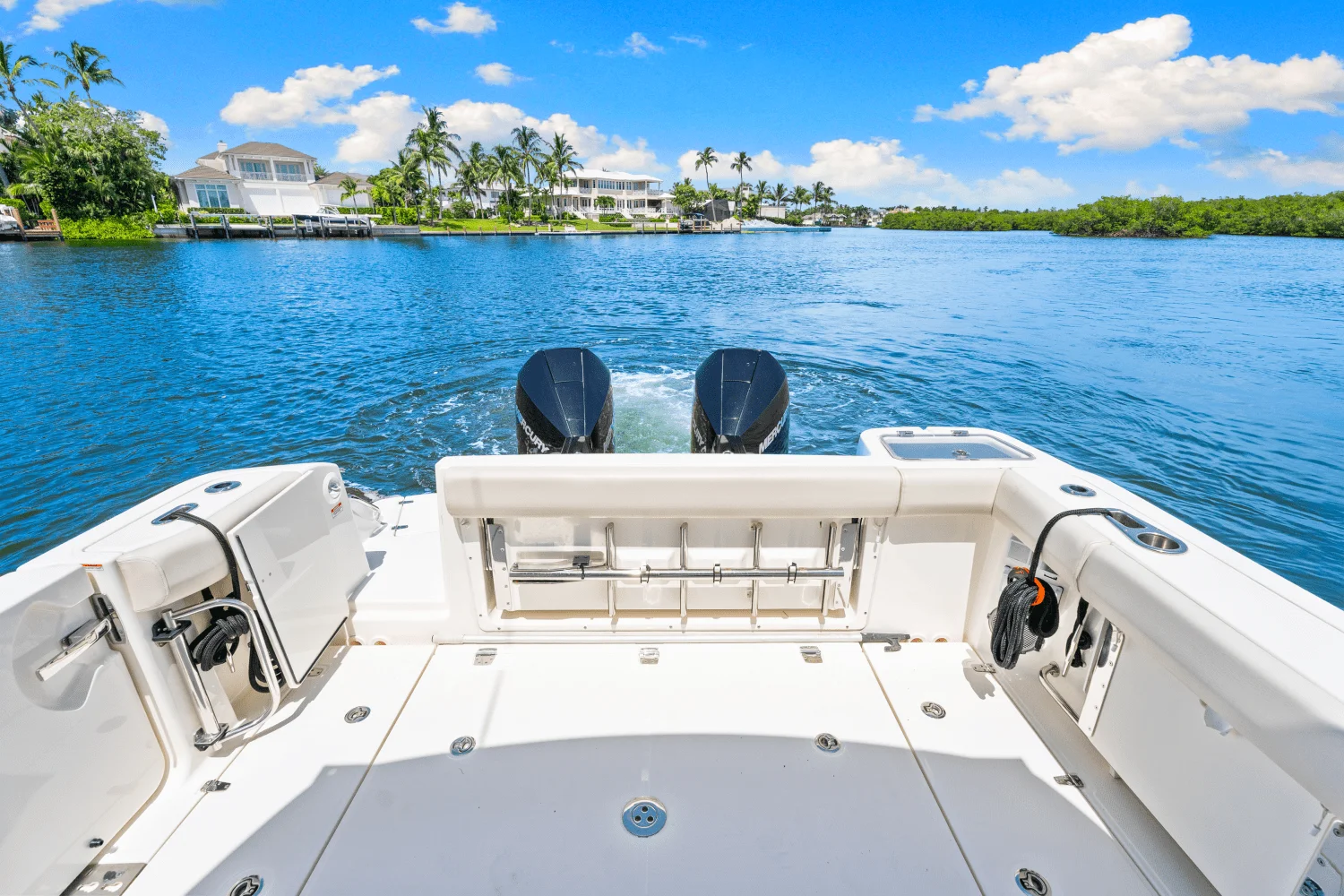 2021 Boston Whaler 325 CONQUEST Image Thumbnail #11