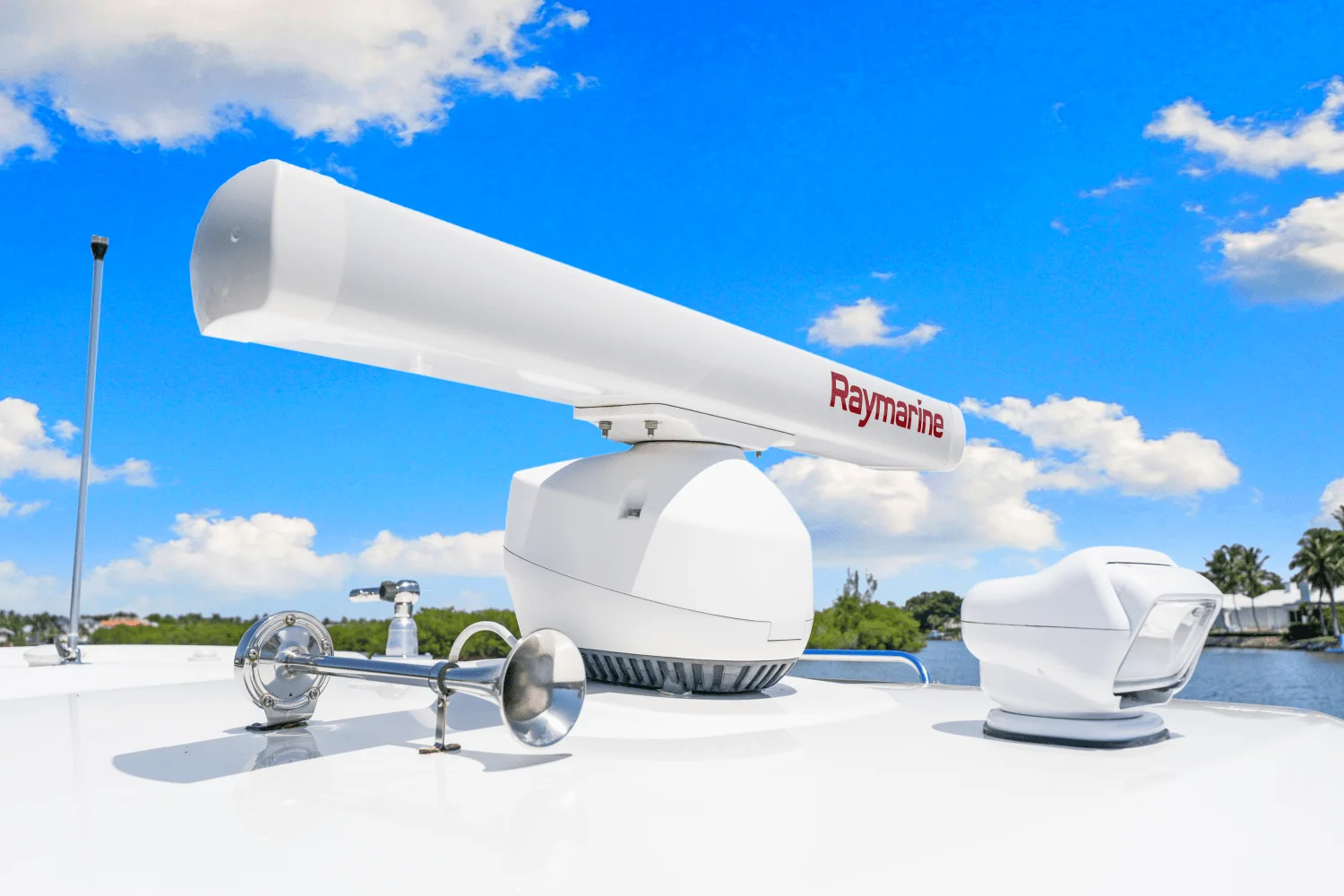 2021 Boston Whaler 325 CONQUEST Image Thumbnail #31