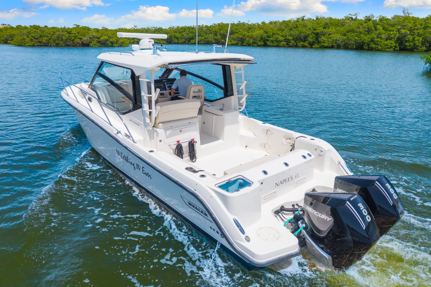 2021 Boston Whaler 325 CONQUEST Image Thumbnail #5