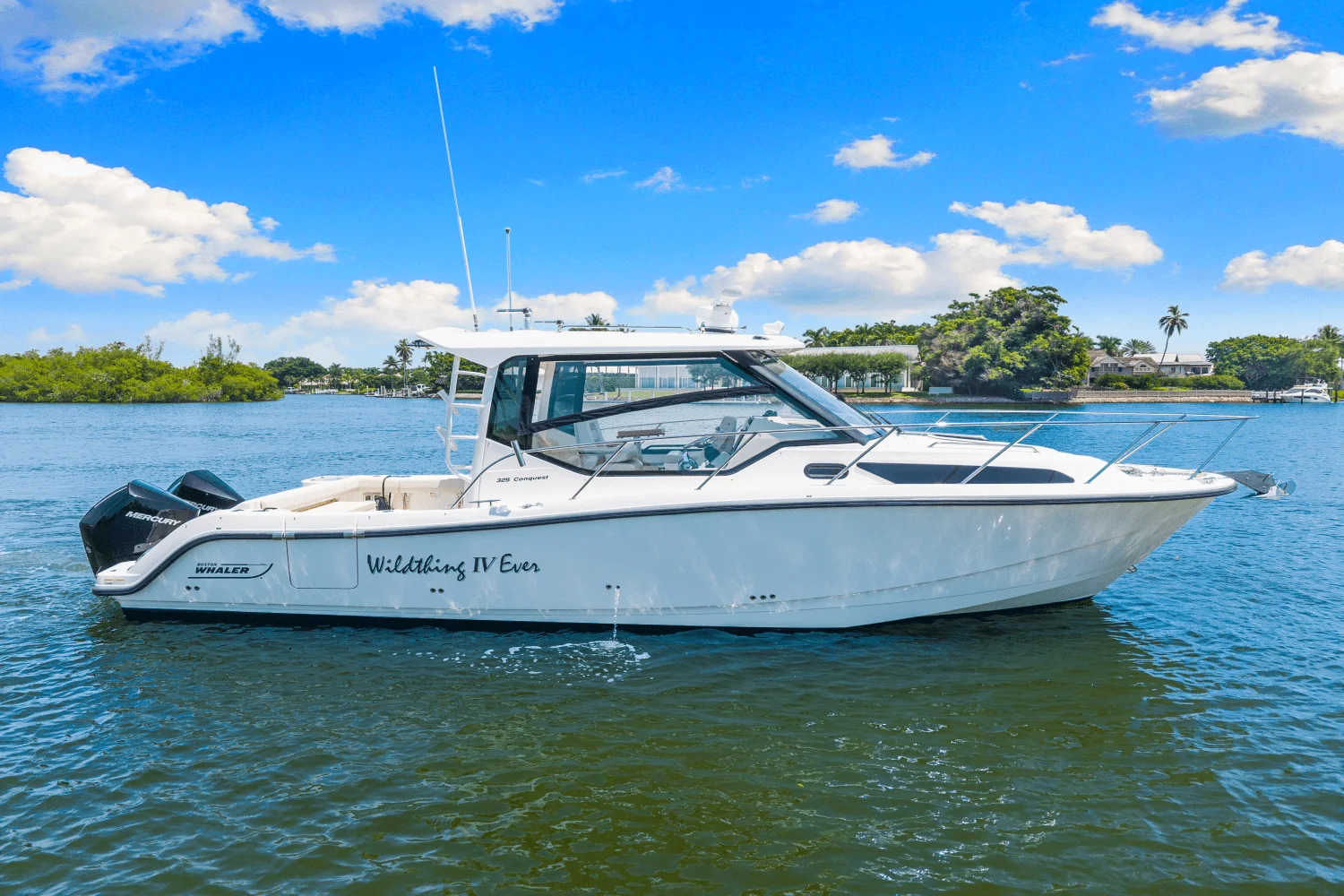 2021 Boston Whaler 325 CONQUEST Image Thumbnail #4