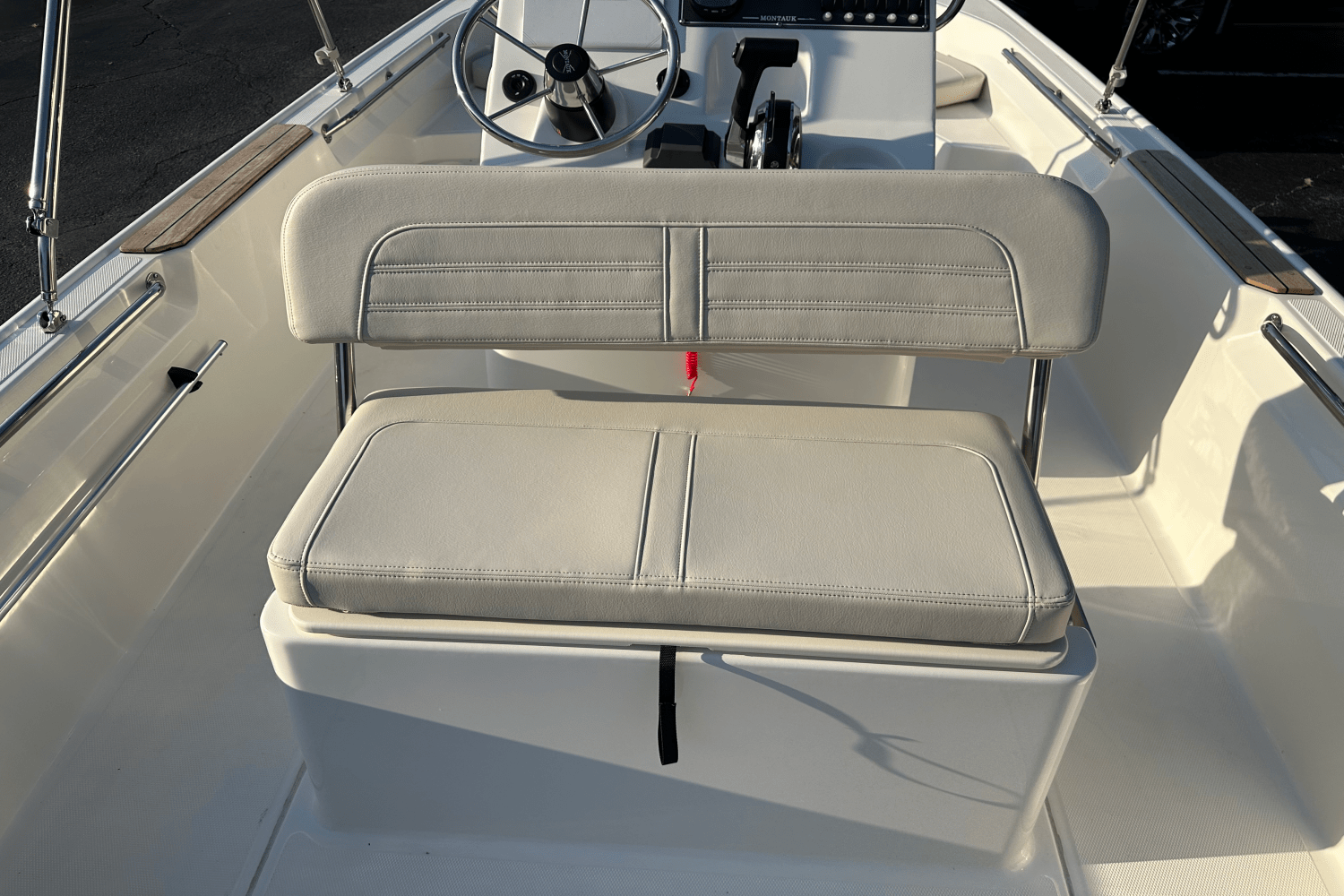 2024 Boston Whaler 170 MONTAUK Image Thumbnail #27