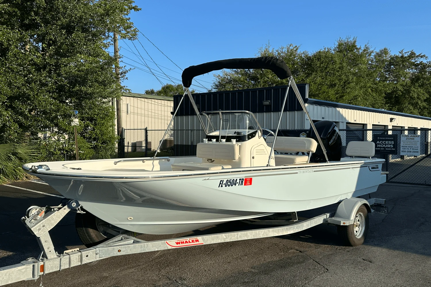 2024 Boston Whaler 170 MONTAUK Image Thumbnail #3