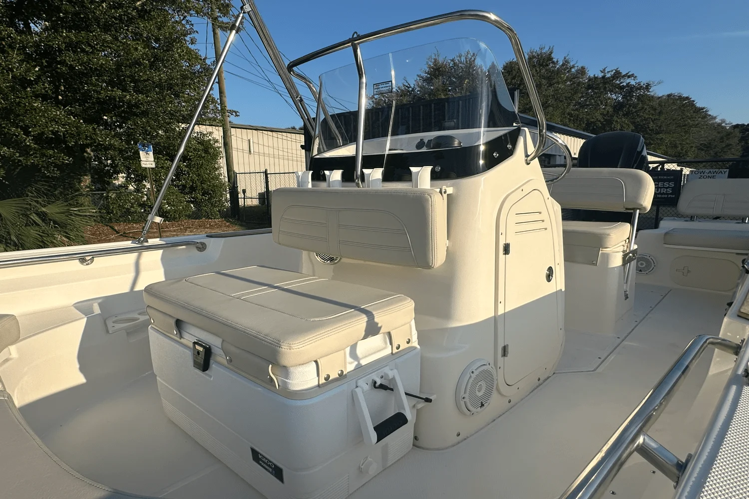 2024 Boston Whaler 170 MONTAUK Image Thumbnail #22