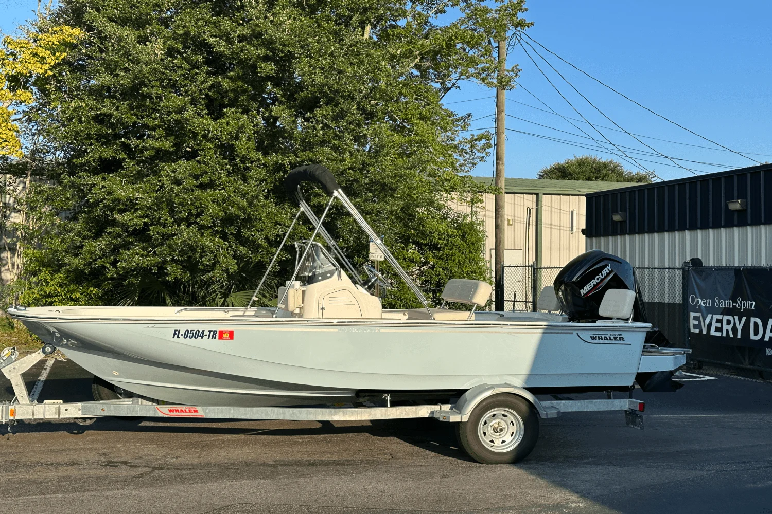 2024 Boston Whaler 170 MONTAUK Image Thumbnail #4