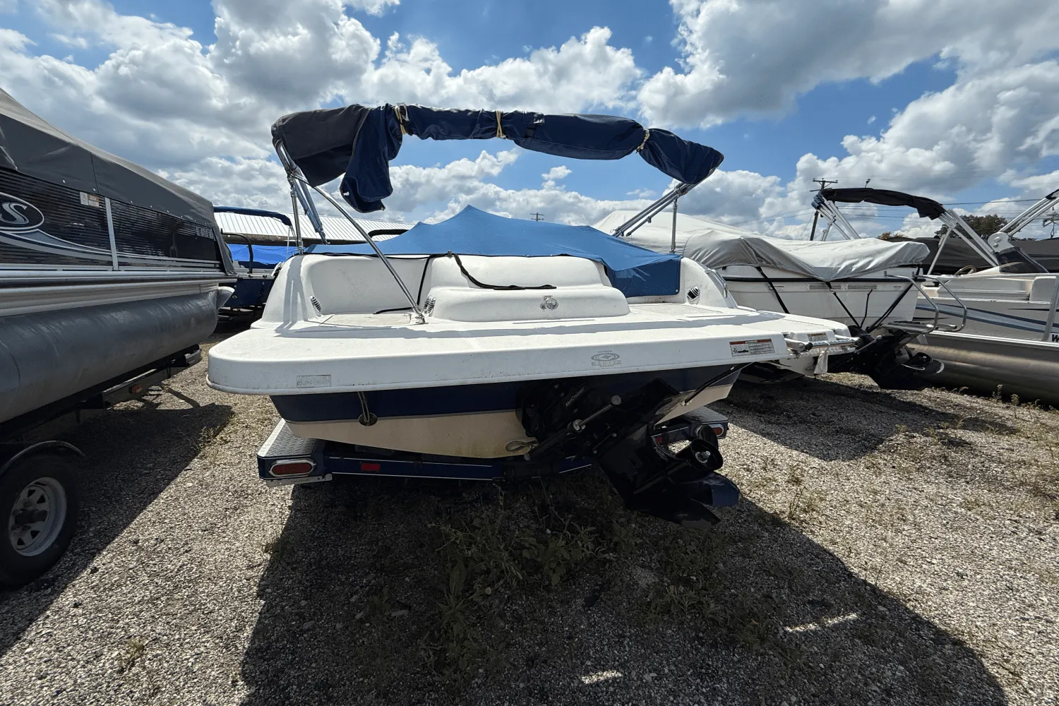 2011 Hurricane SUN DECK SPORT 201 Image Thumbnail #2