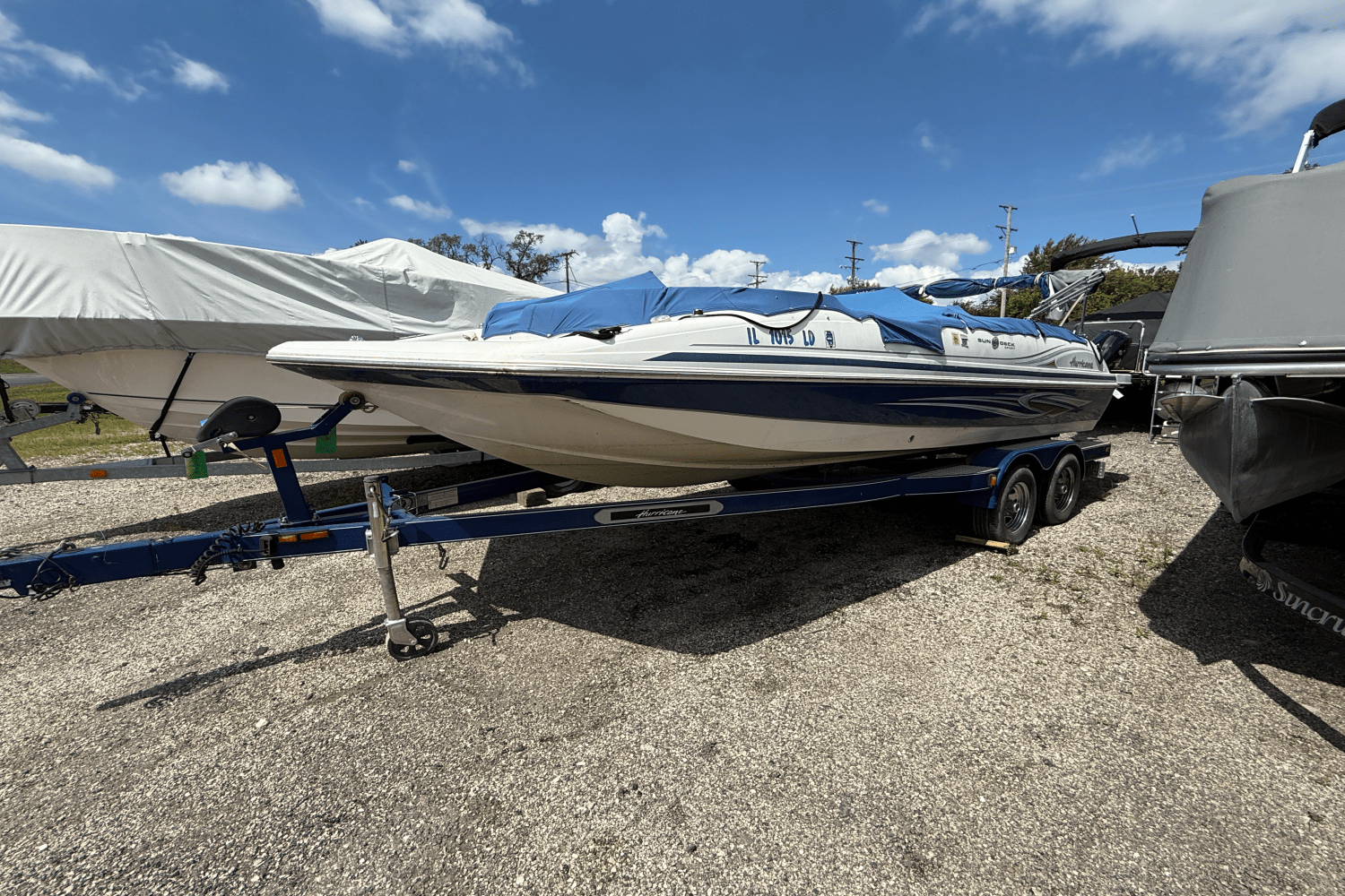 2011 Hurricane SUN DECK SPORT 201 Image Thumbnail #1