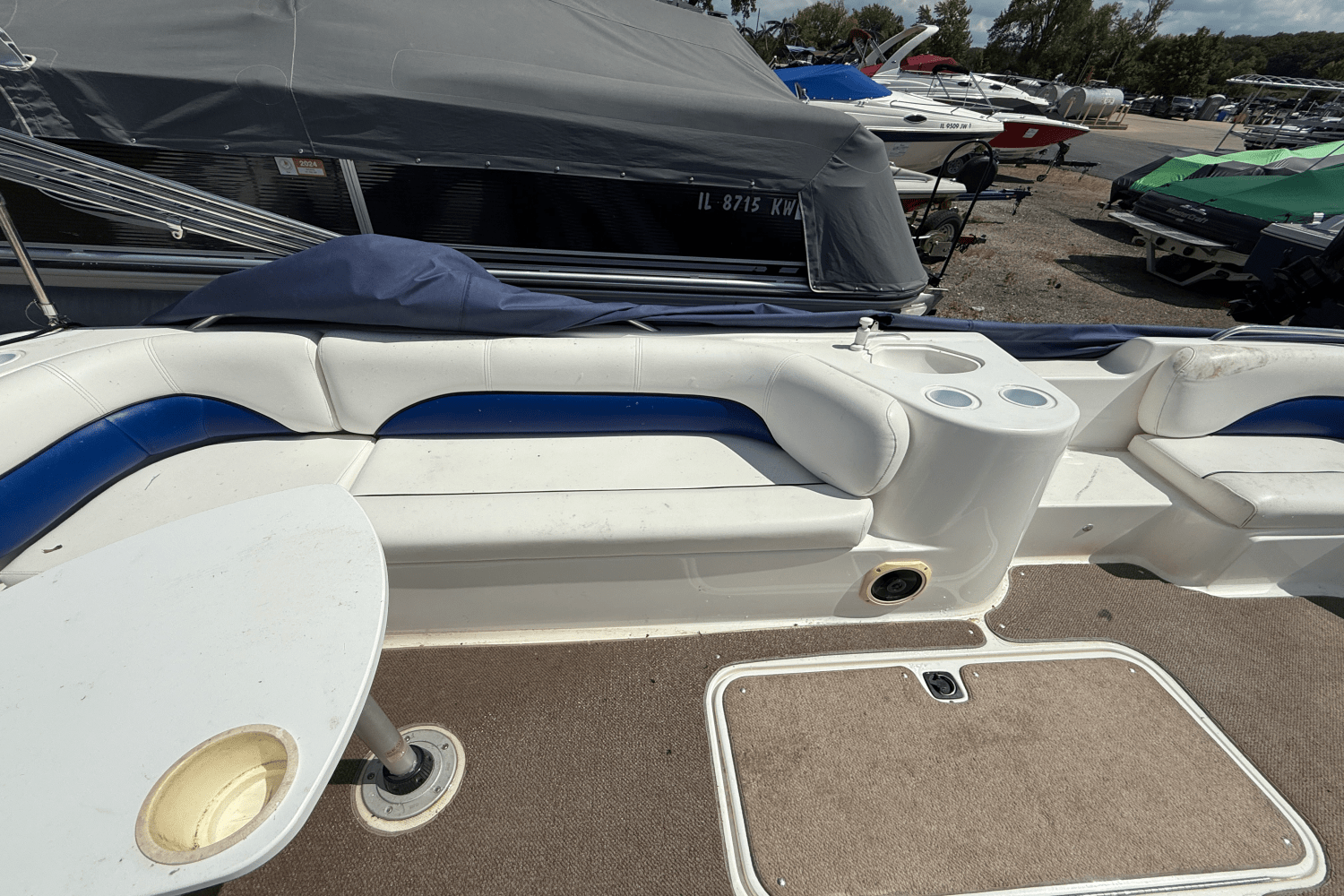 2011 Hurricane SUN DECK SPORT 201 Image Thumbnail #8