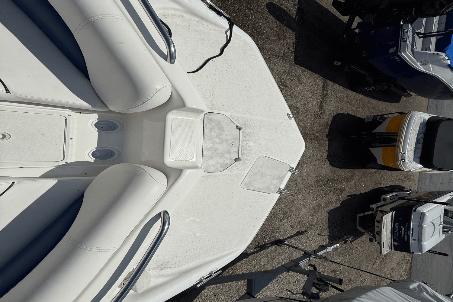 2011 Hurricane SUN DECK SPORT 201 Image Thumbnail #15