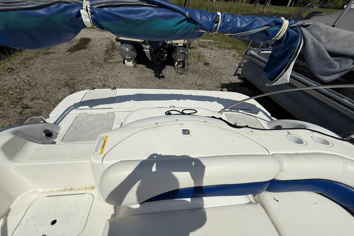 2011 Hurricane SUN DECK SPORT 201 Image Thumbnail #16
