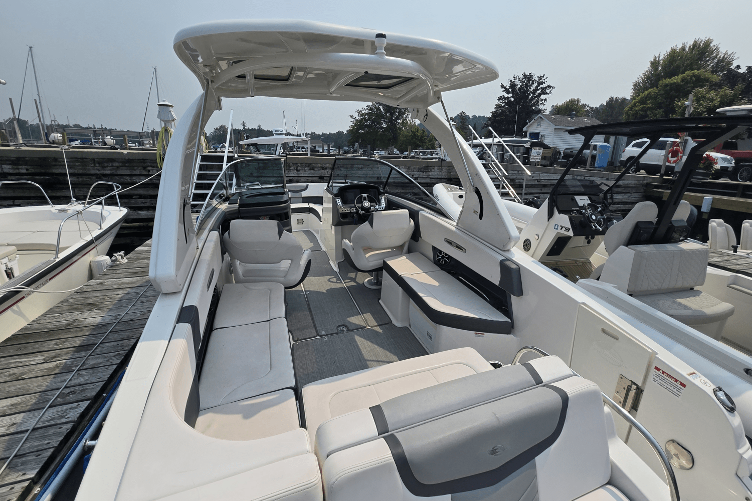2018 Chaparral 287 SSX Image Thumbnail #10
