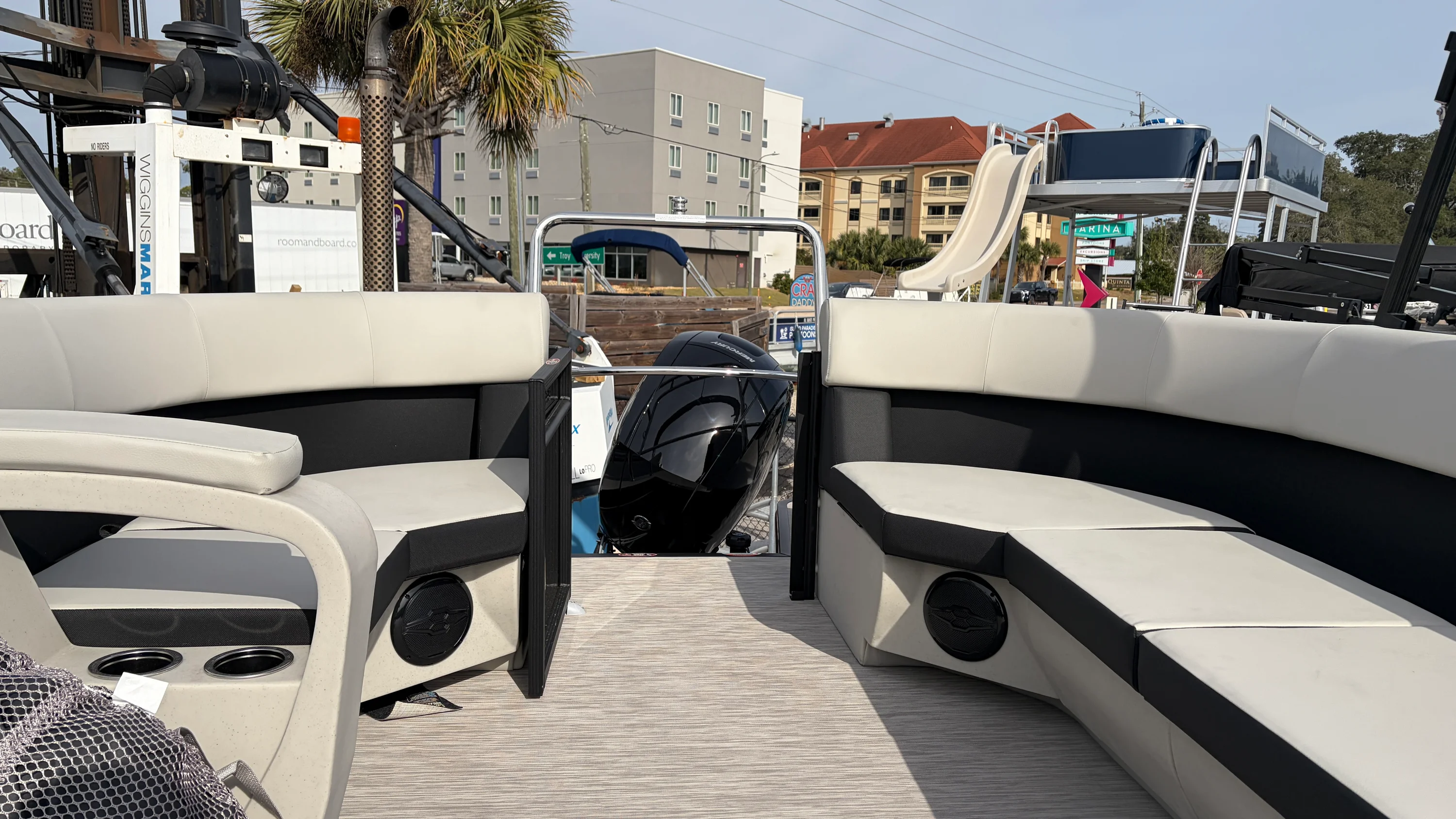 2026 Harris Breeze 230 Image Thumbnail #9