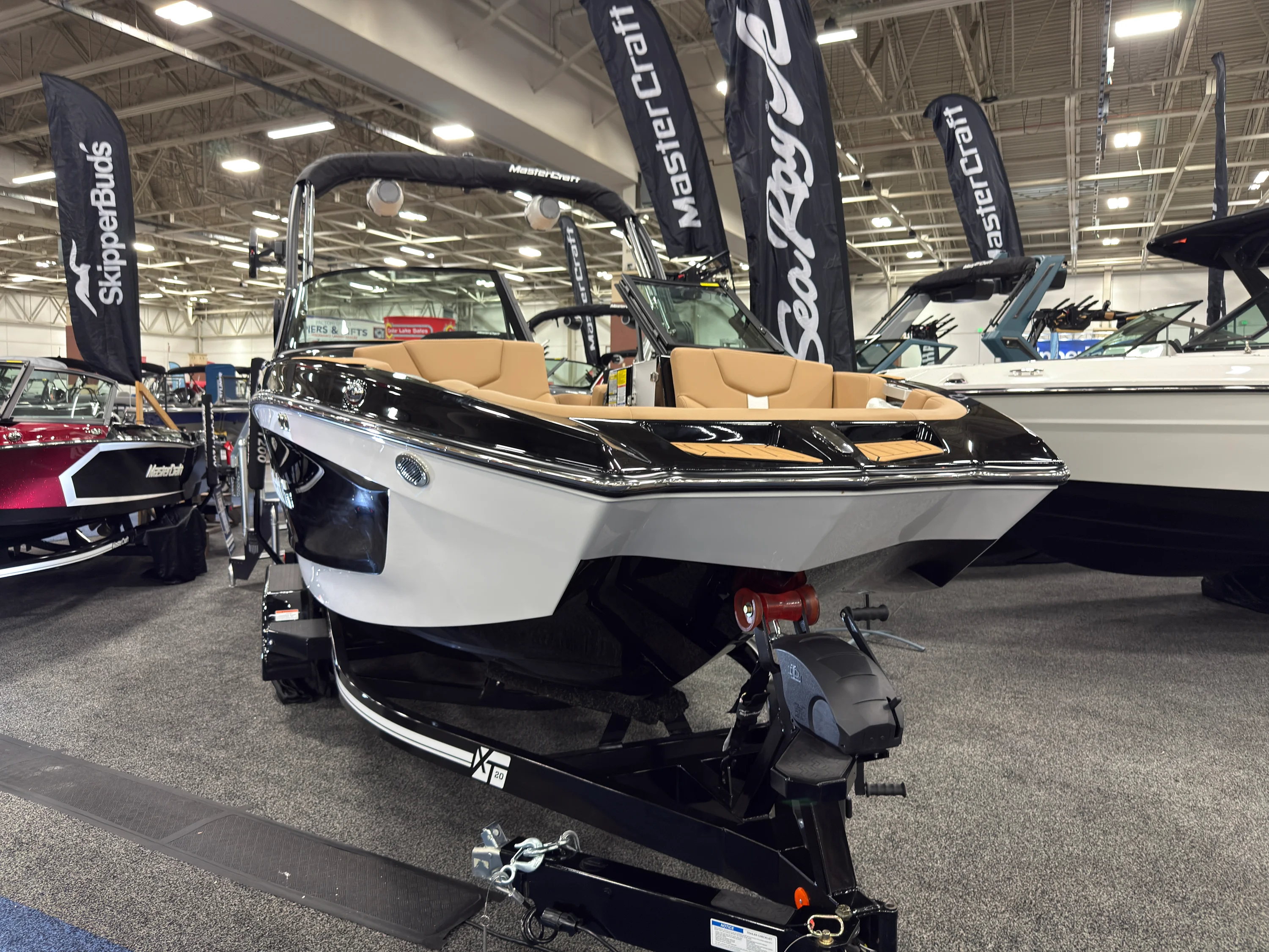 2026 Mastercraft XT20 Image Thumbnail #2