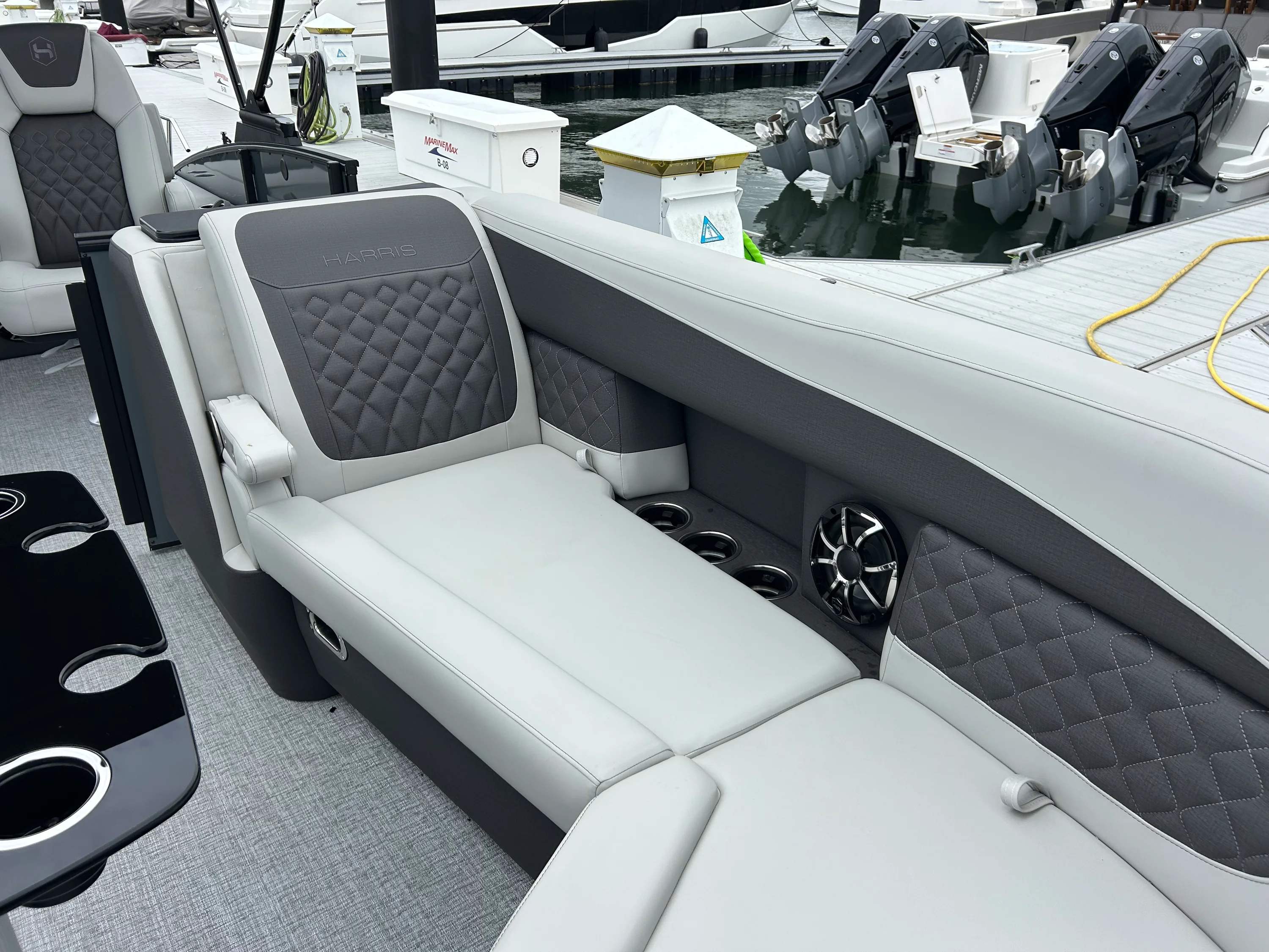 2026 Harris Sunliner 230 Image Thumbnail #20