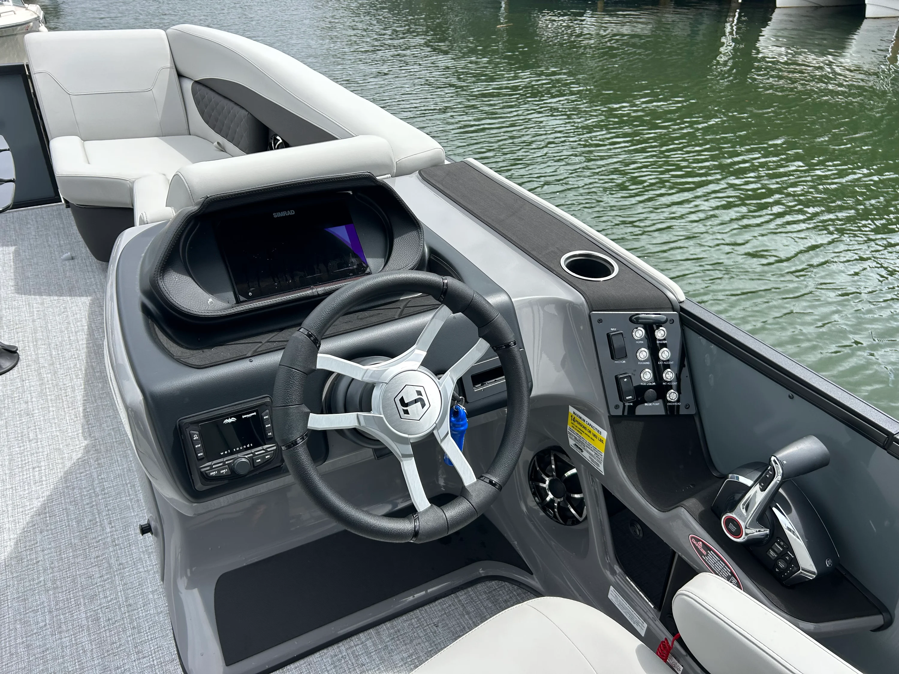 2026 Harris Sunliner 230 Image Thumbnail #16