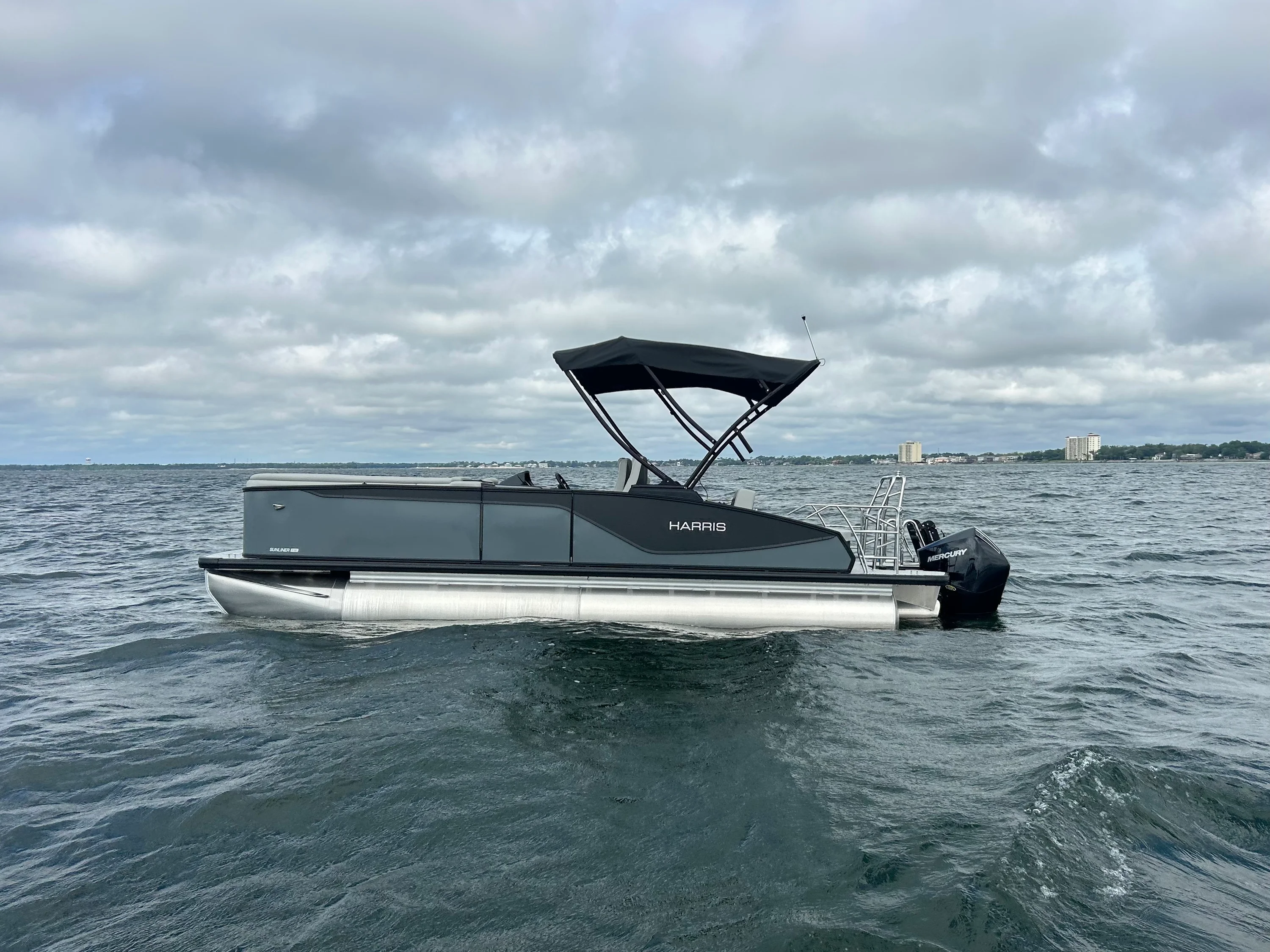 2026 Harris Sunliner 230 Image Thumbnail #0