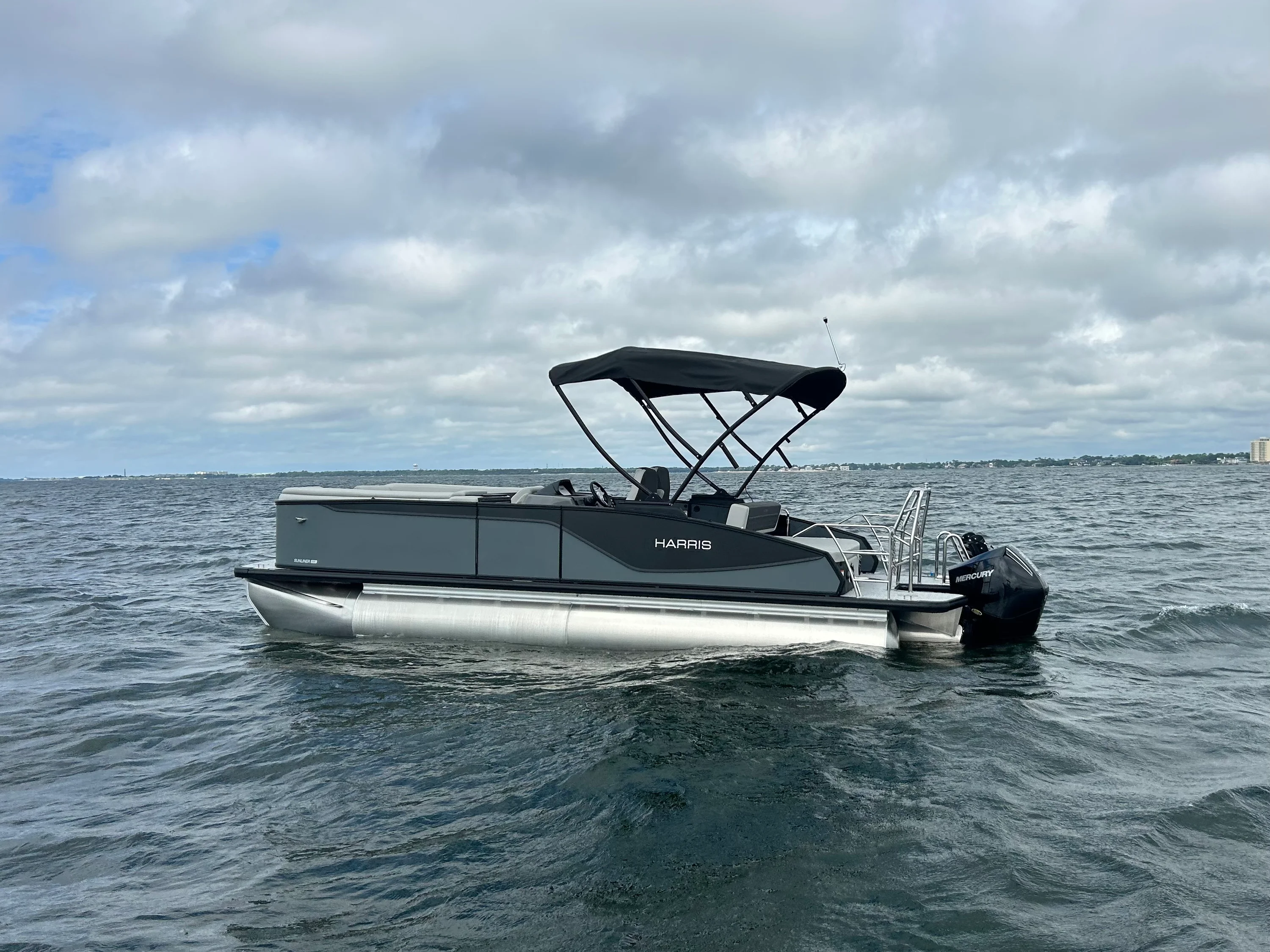 2026 Harris Sunliner 230 Image Thumbnail #1