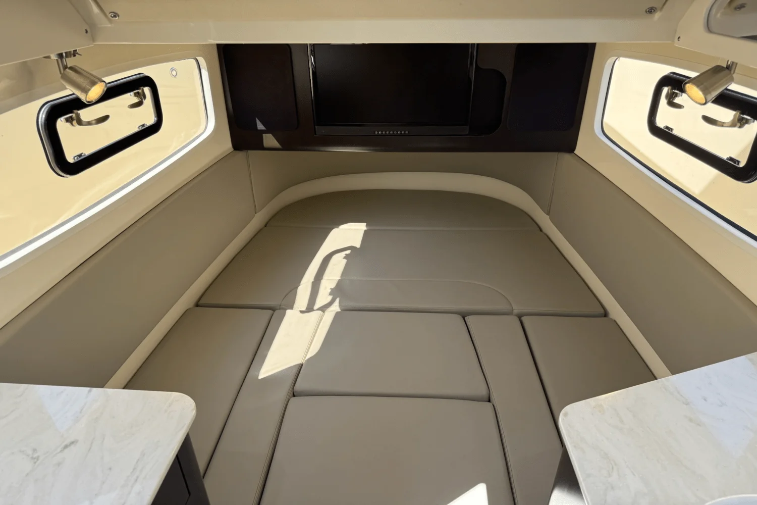 2024 Scout 355 LXF Image Thumbnail #53