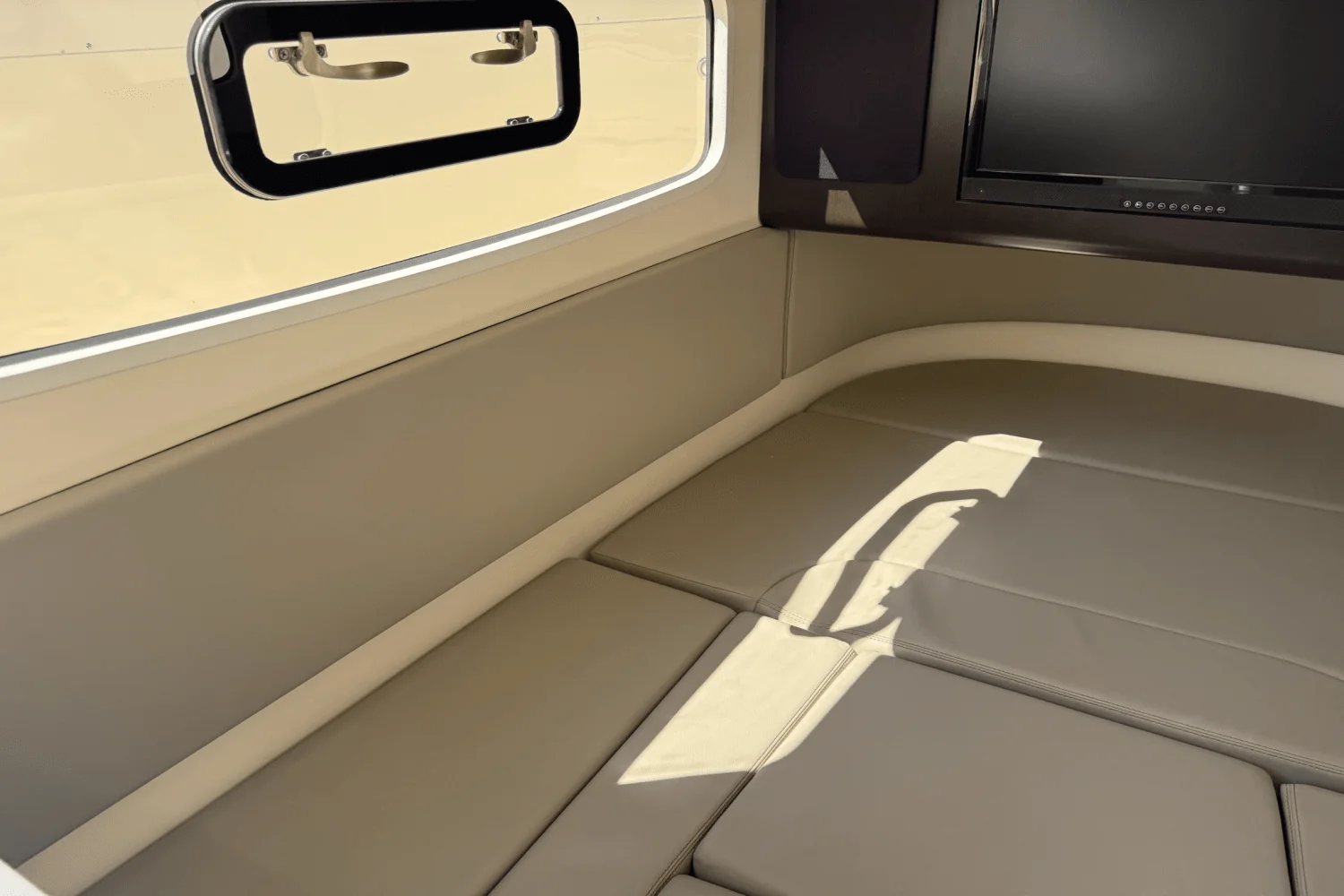 2024 Scout 355 LXF Image Thumbnail #51