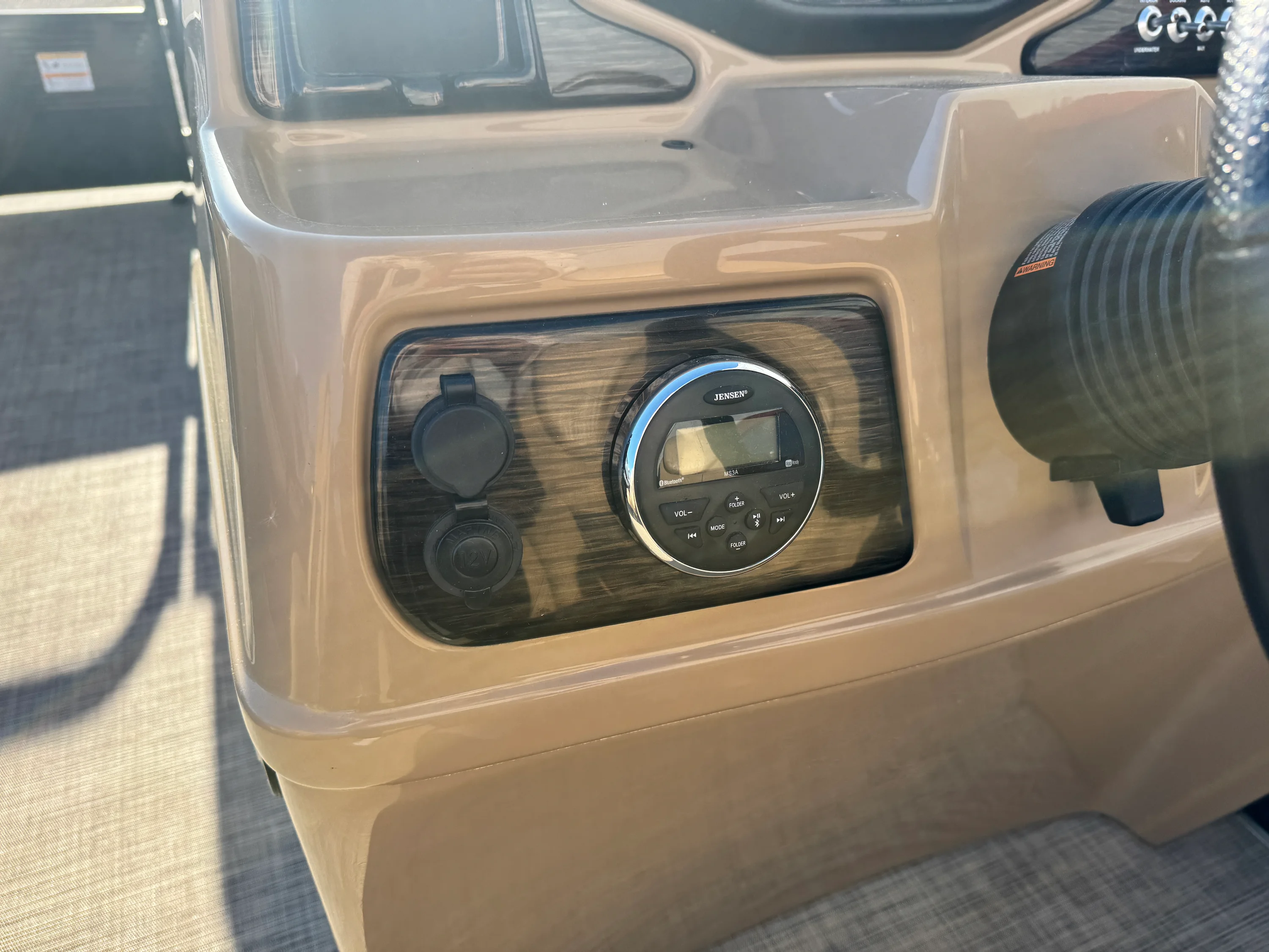 2018 Lowe SS230W Image Thumbnail #23