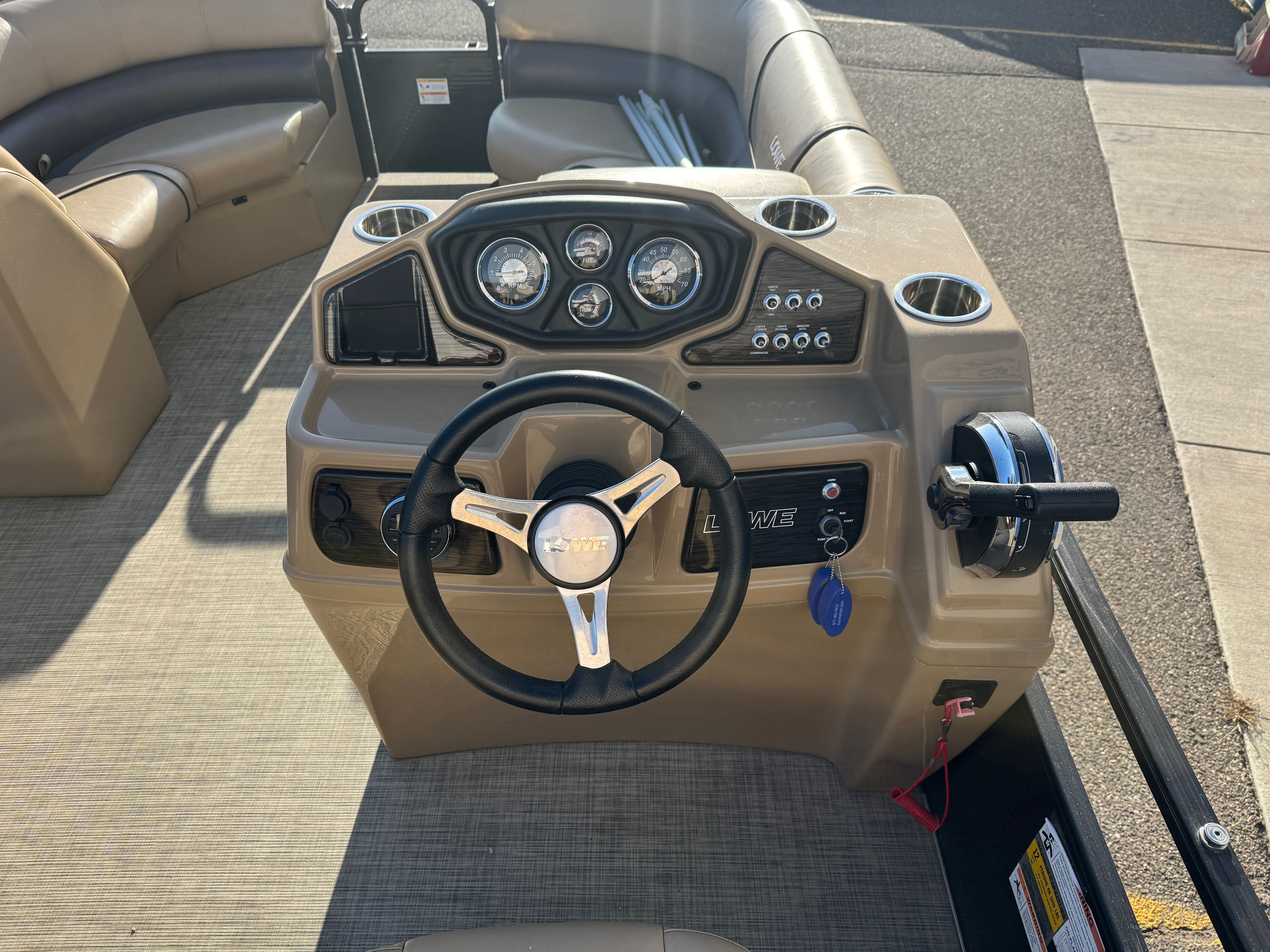 2018 Lowe SS230W Image Thumbnail #21