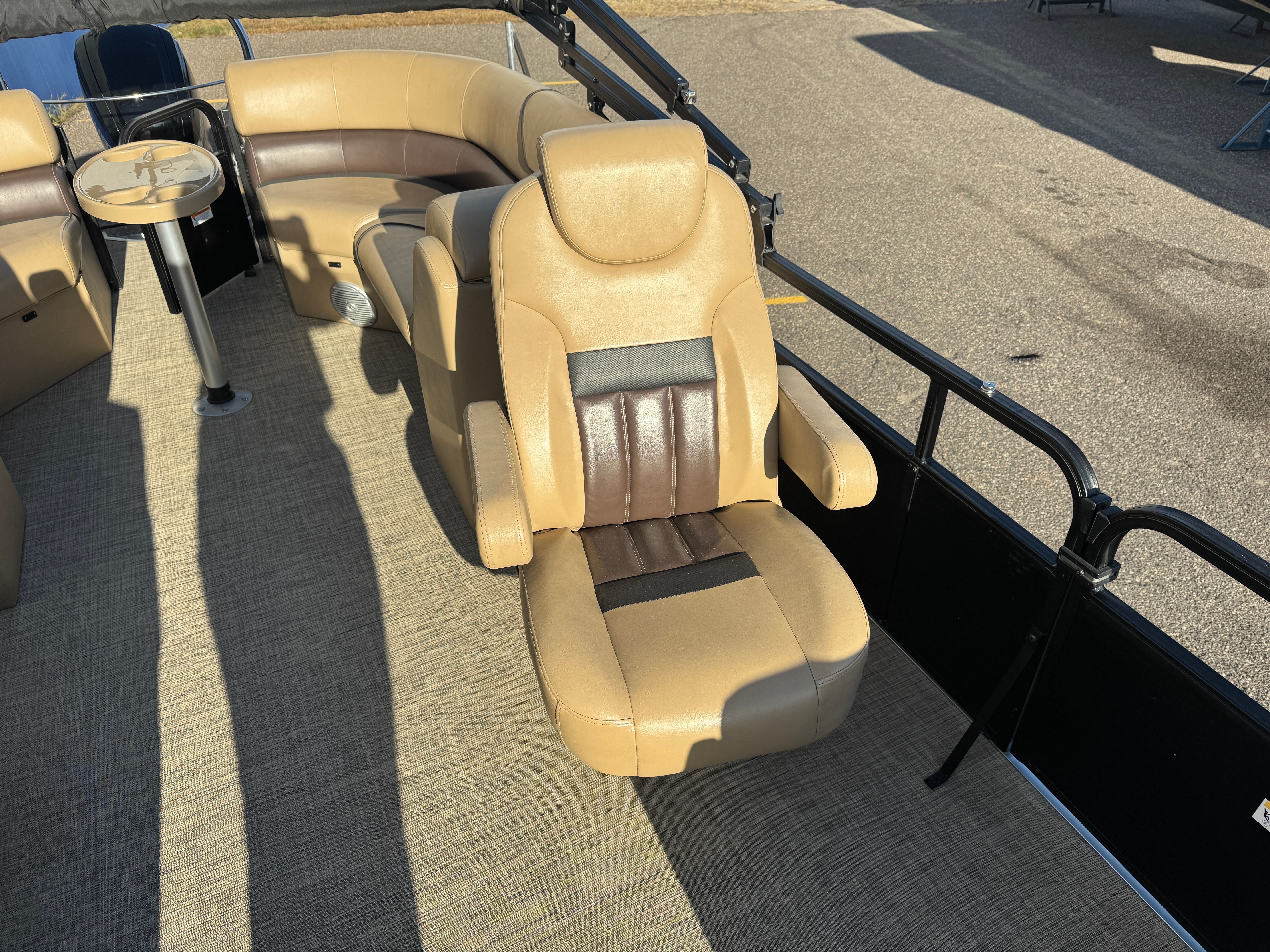 2018 Lowe SS230W Image Thumbnail #13