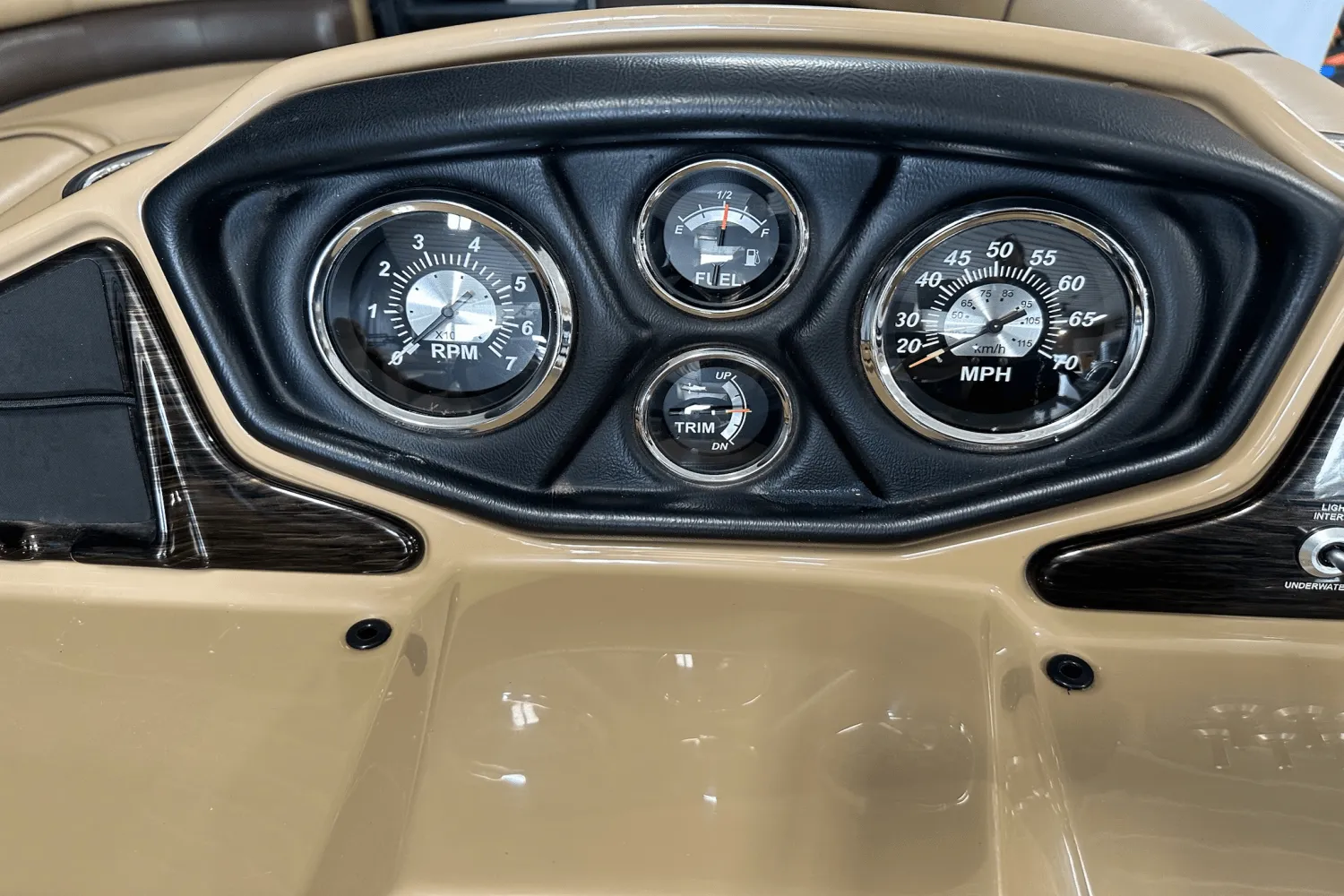 2018 Lowe SS230W Image Thumbnail #44