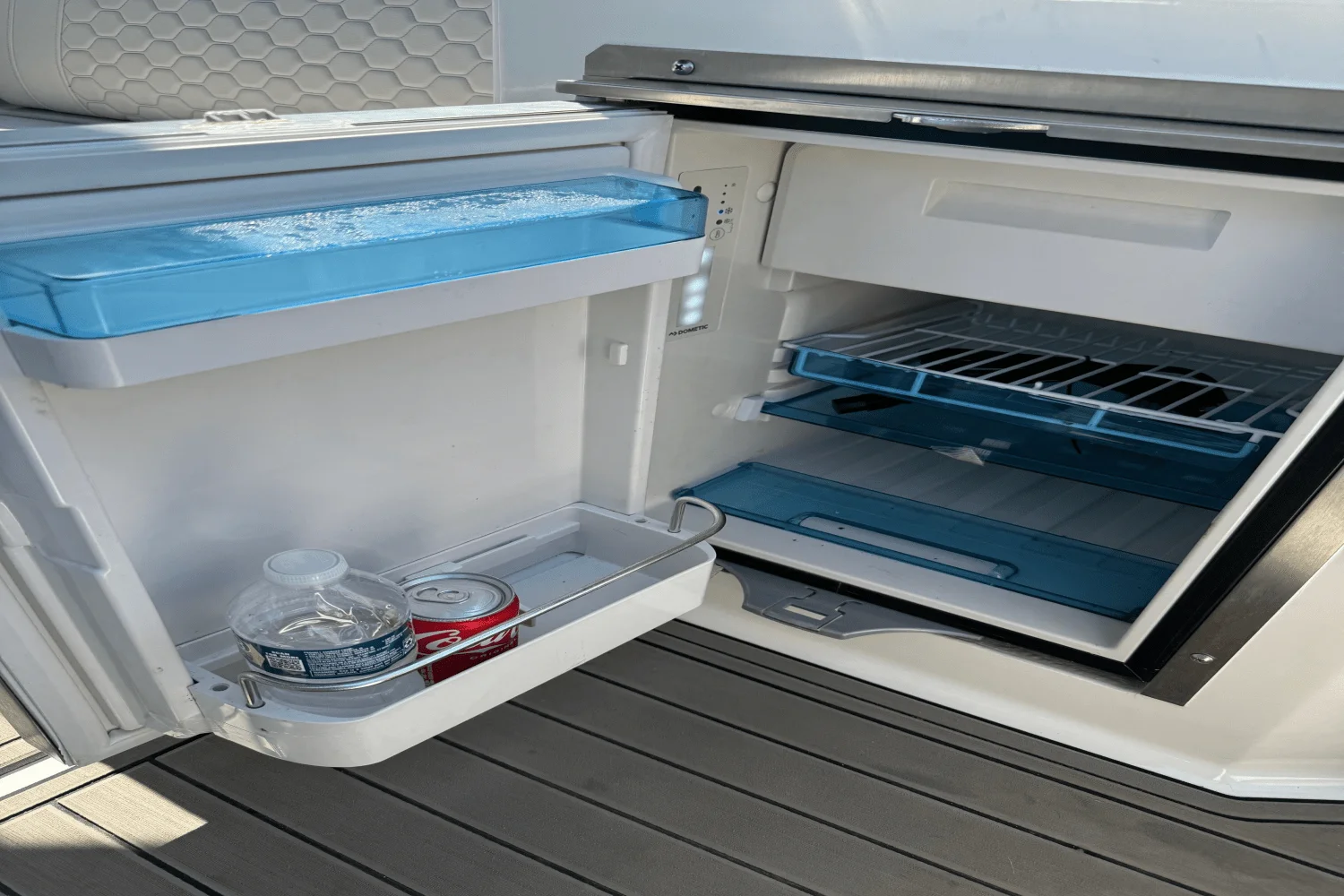 2023 Sea Ray 290 SDX OB Image Thumbnail #15