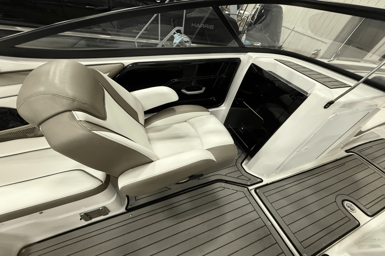 2018 Yamaha 212 LIMITED S Image Thumbnail #9