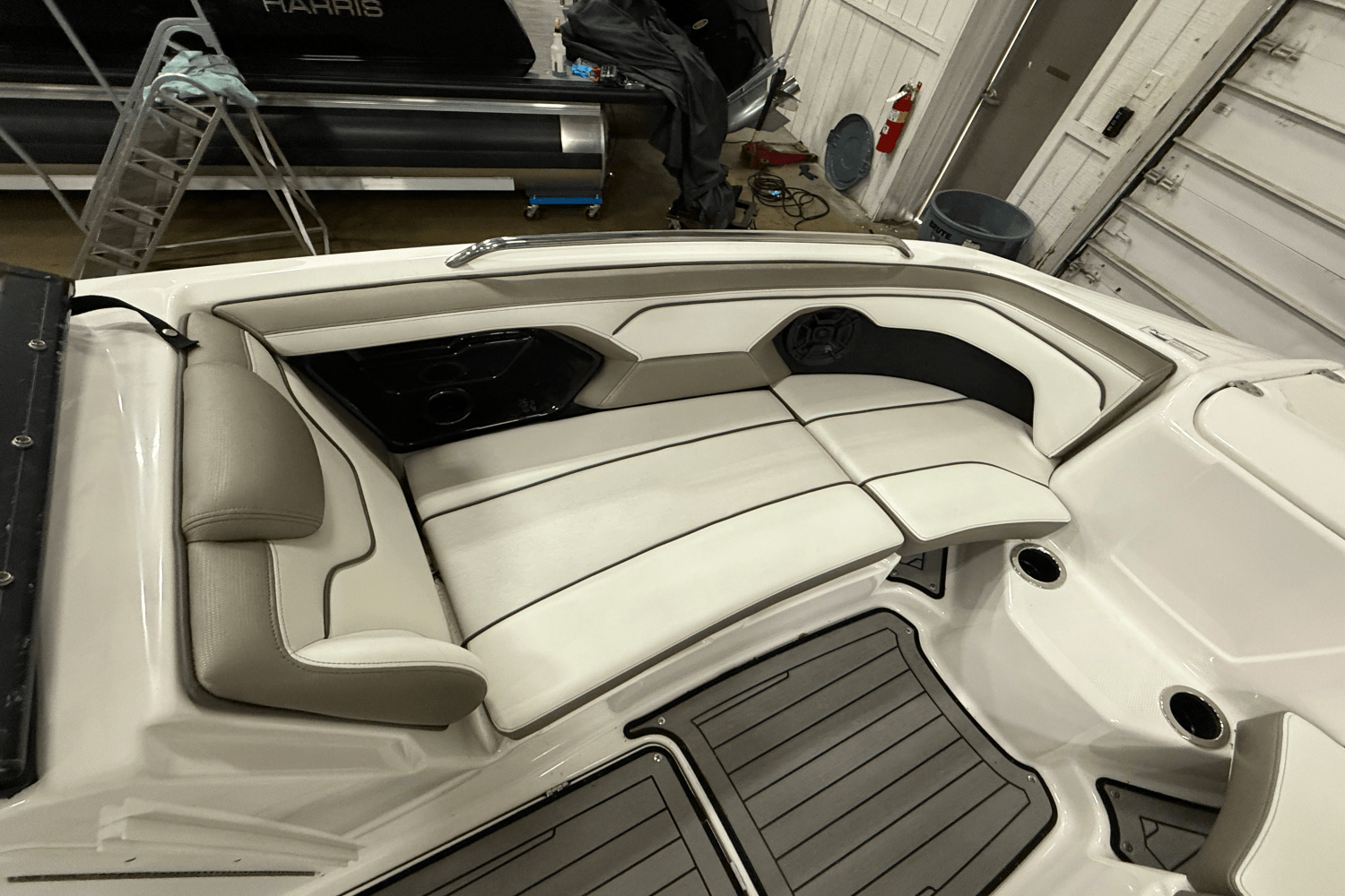 2018 Yamaha 212 LIMITED S Image Thumbnail #14