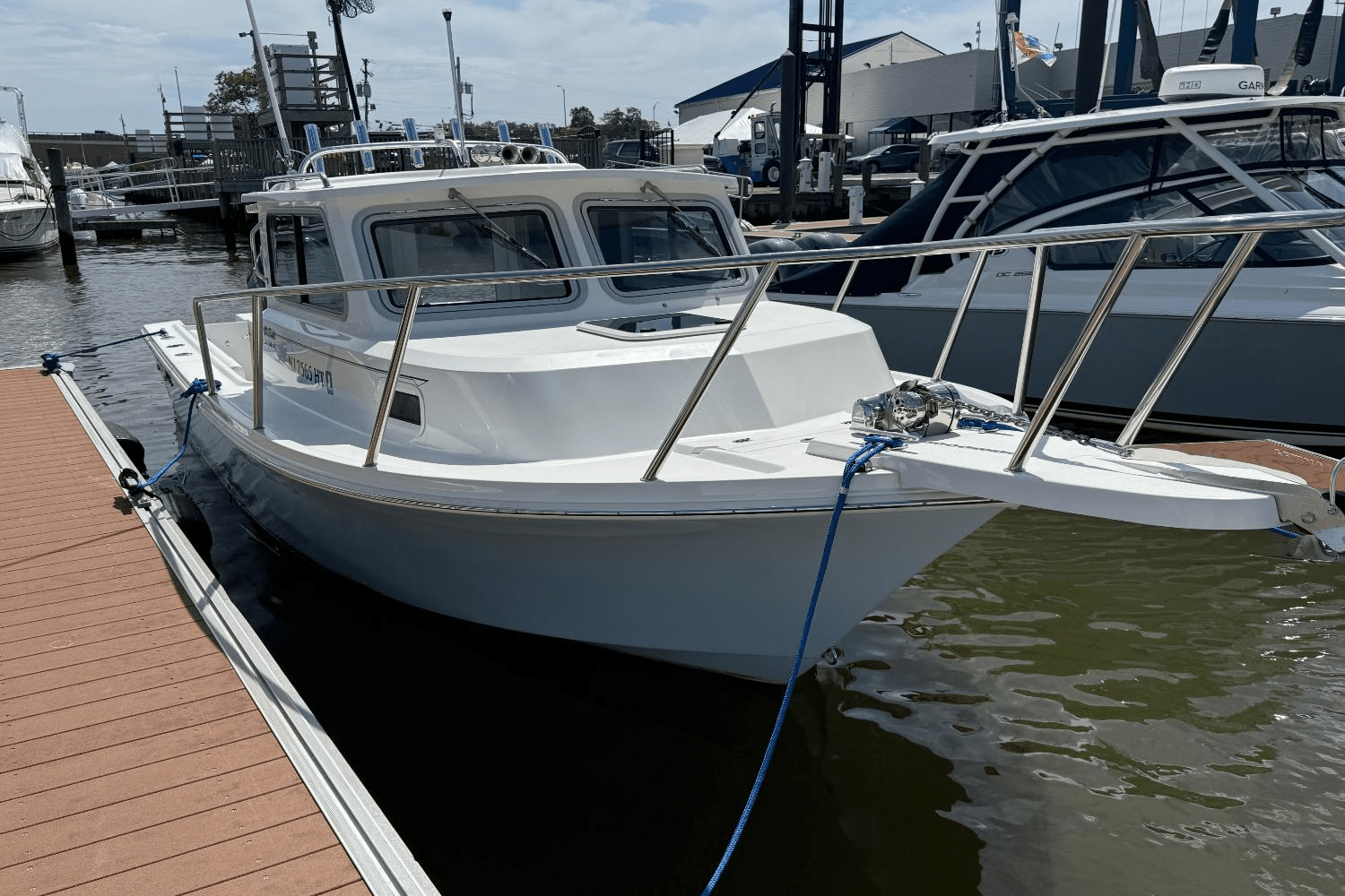 2023 Parker Marine 2320 Image Thumbnail #2