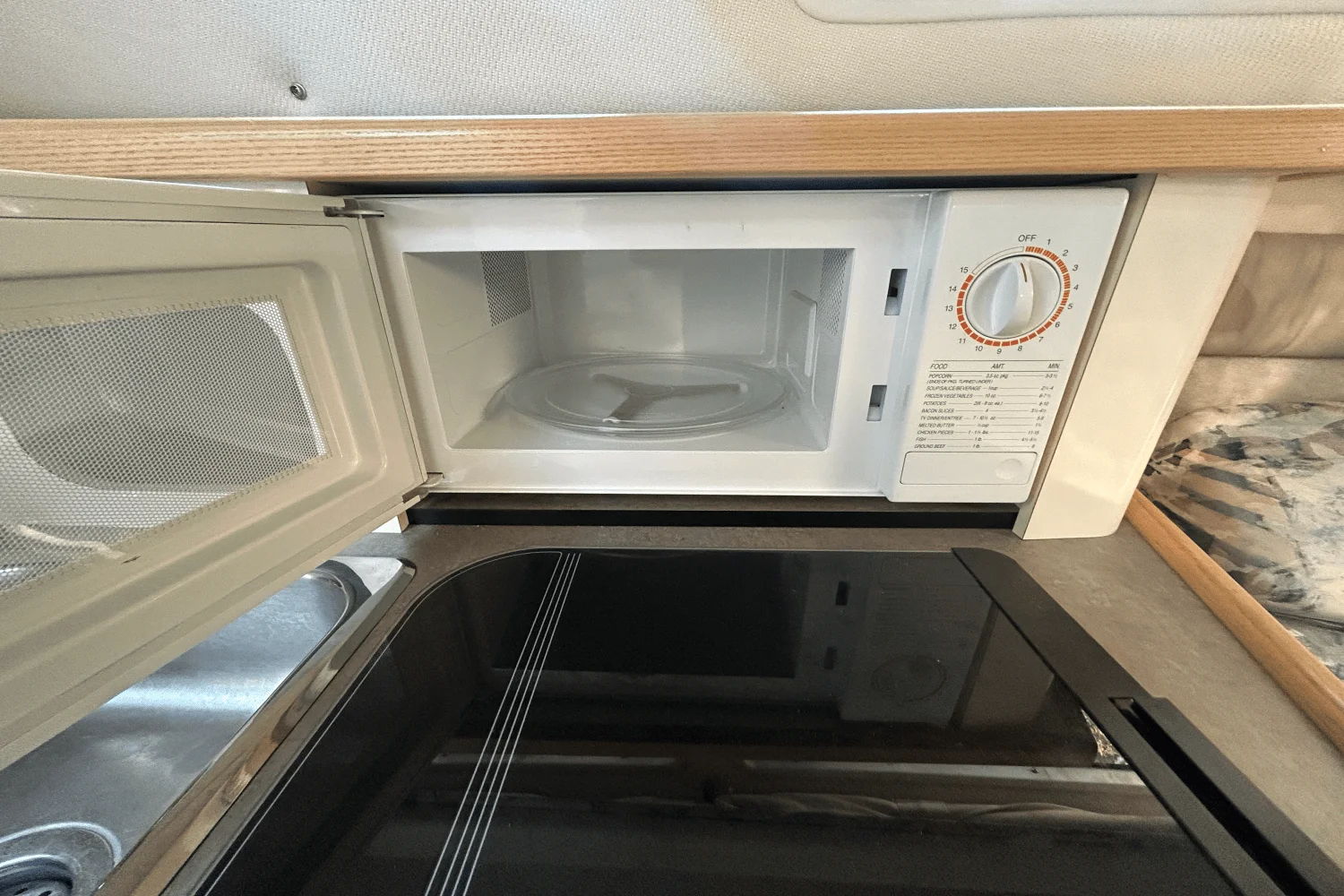 1997 Bayliner 2355 CIERA SUNBRIDGE Image Thumbnail #55