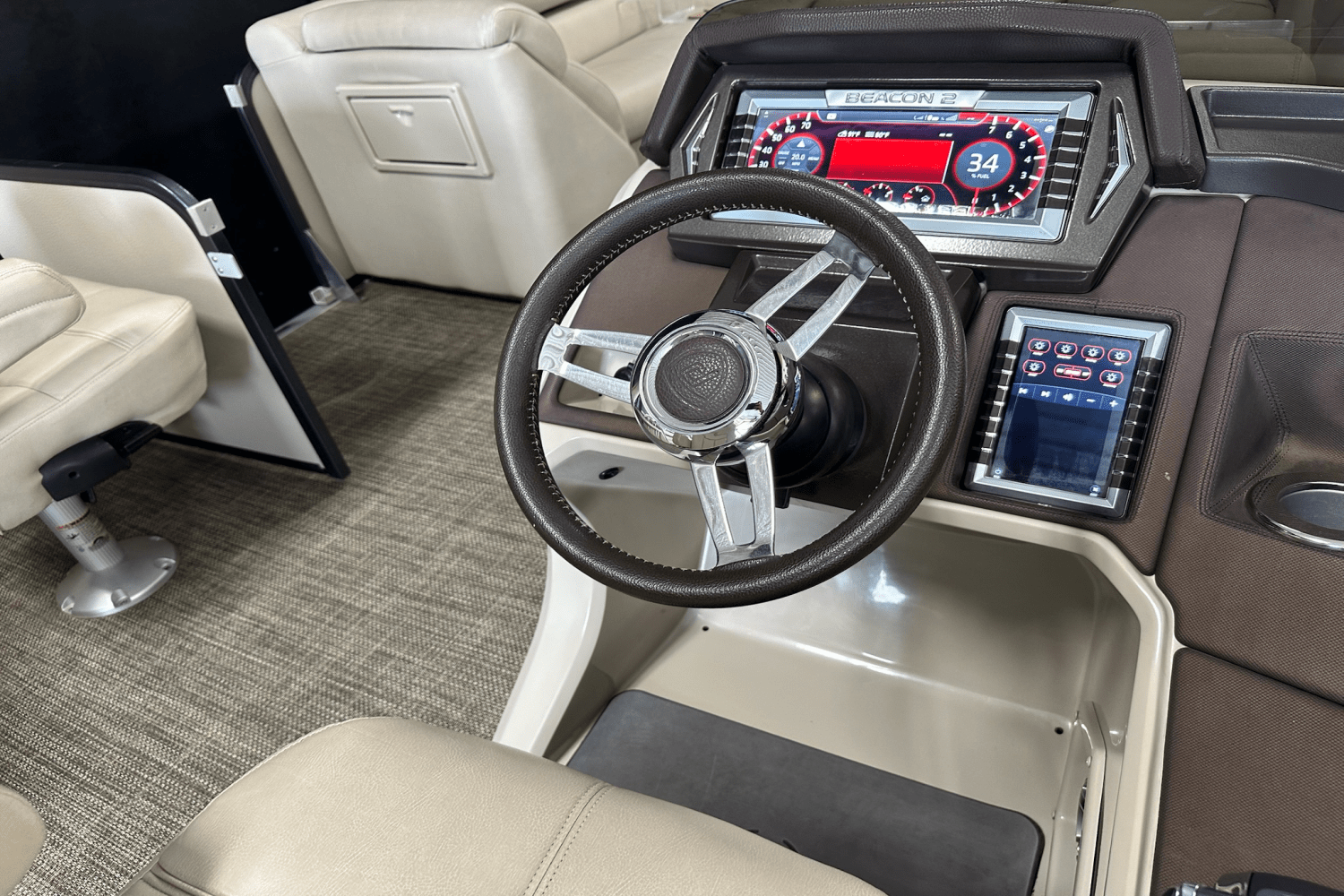 2019 Premier 270 INTRIGUE Image Thumbnail #7