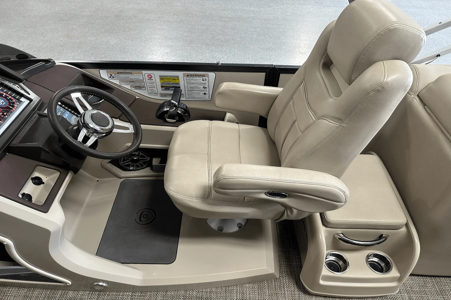 2019 Premier 270 INTRIGUE Image Thumbnail #41