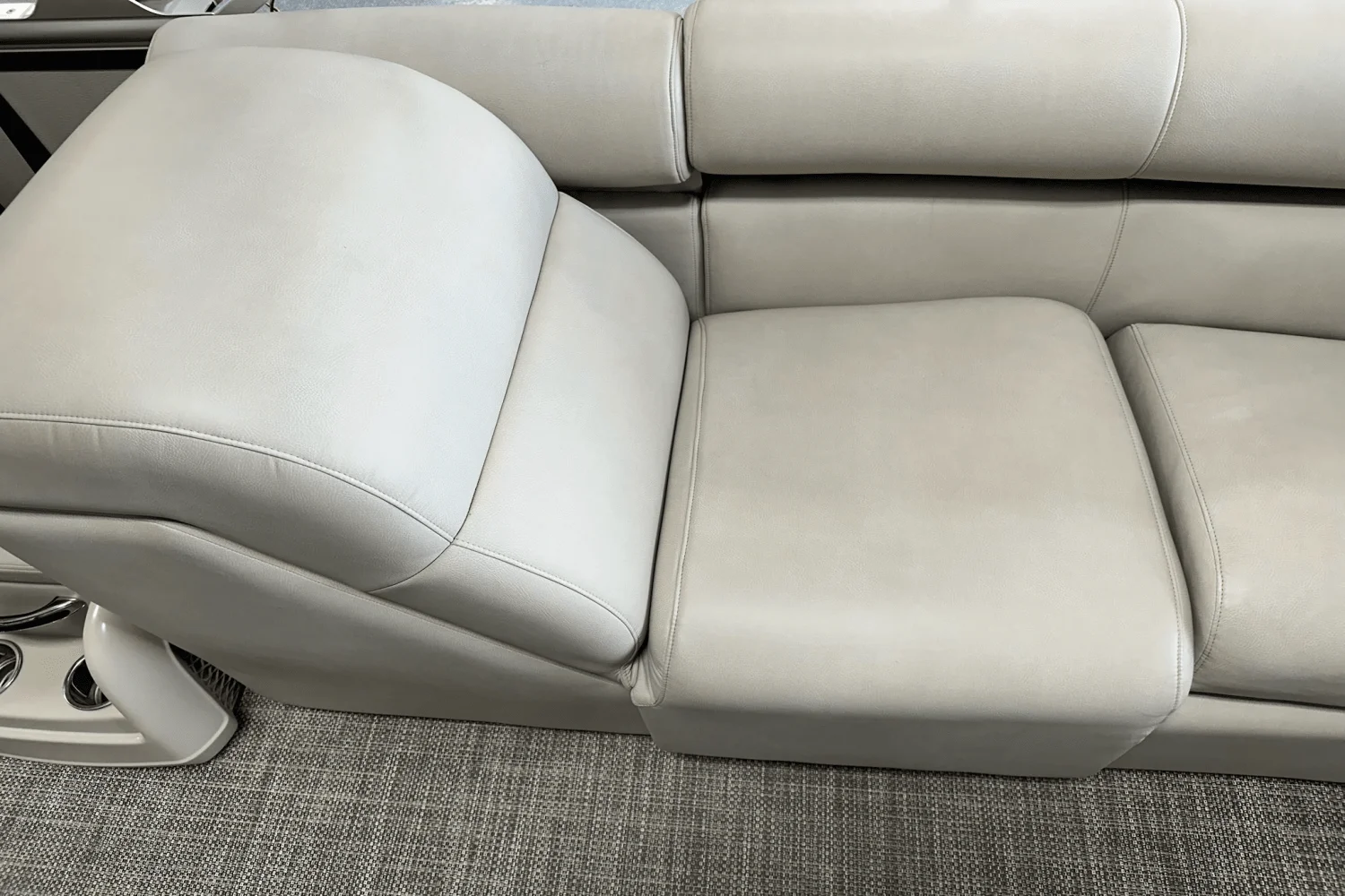 2019 Premier 270 INTRIGUE Image Thumbnail #29