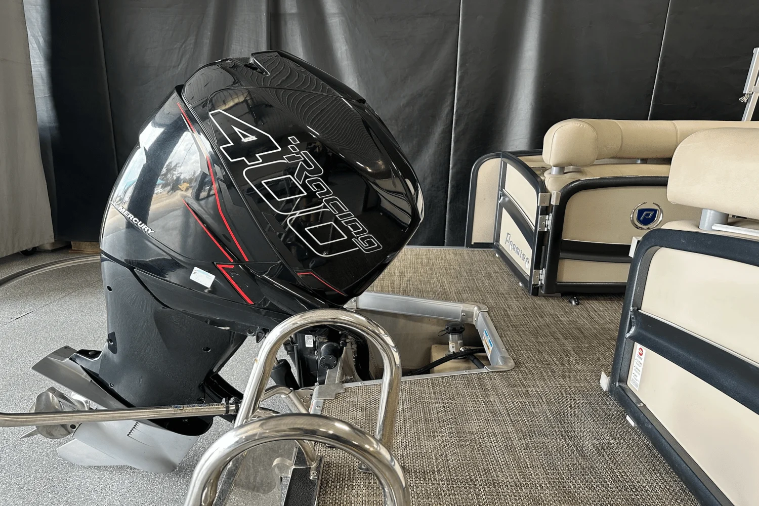 2019 Premier 270 INTRIGUE Image Thumbnail #3