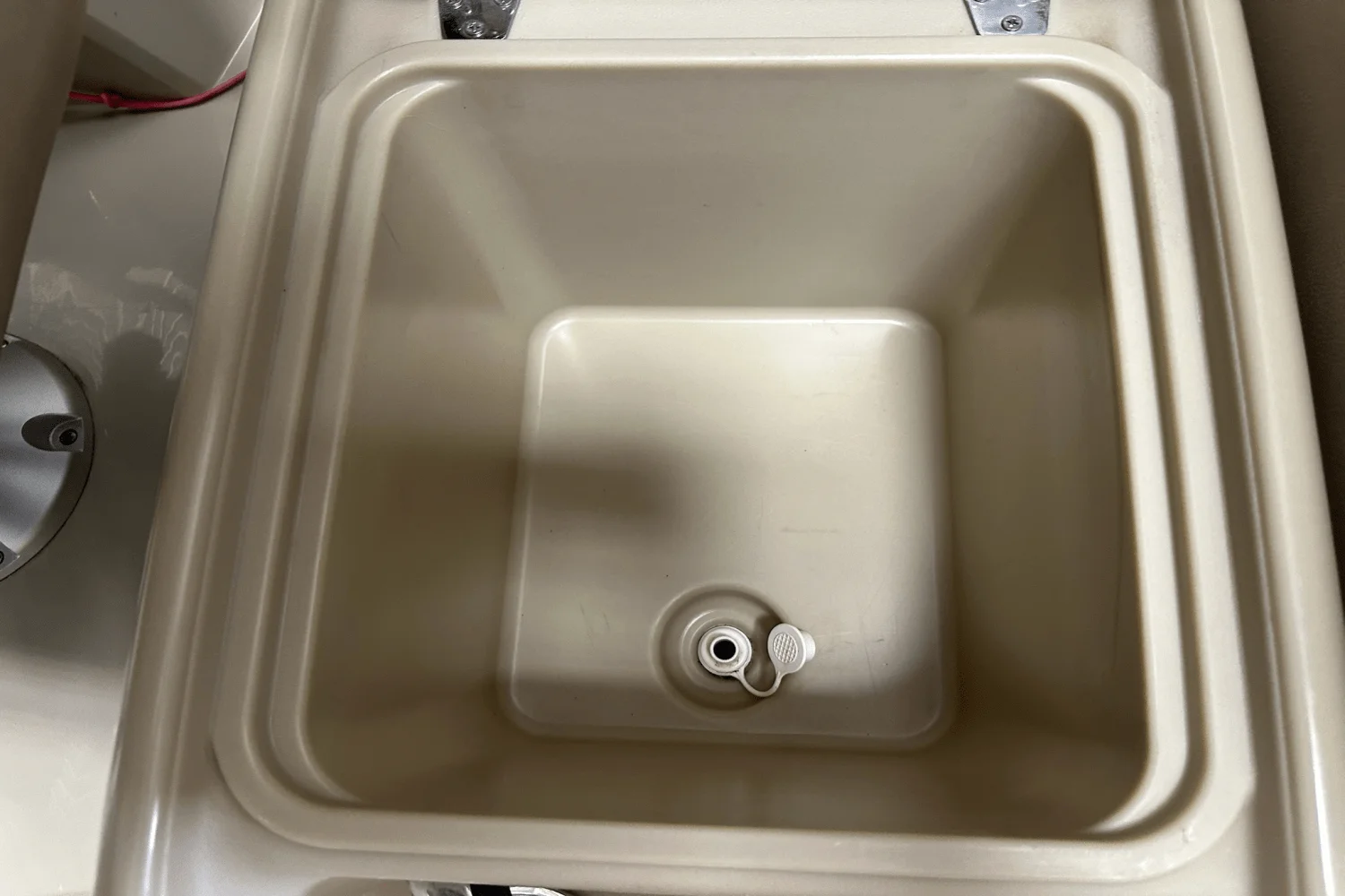 2019 Premier 270 INTRIGUE Image Thumbnail #34