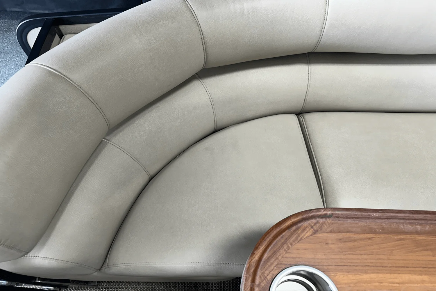 2019 Premier 270 INTRIGUE Image Thumbnail #21