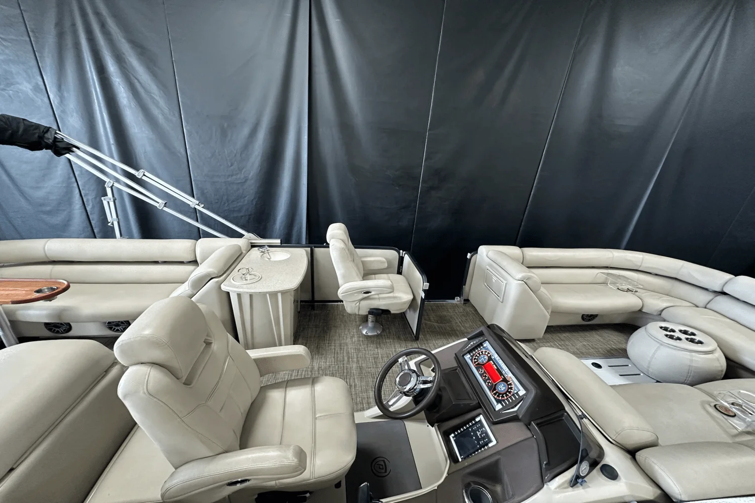 2019 Premier 270 INTRIGUE Image Thumbnail #1