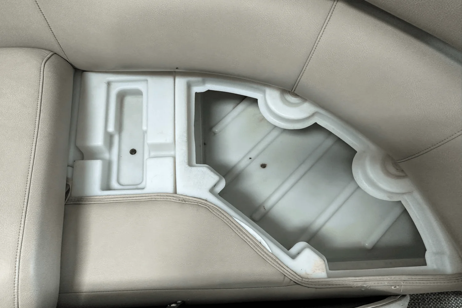 2019 Premier 270 INTRIGUE Image Thumbnail #28