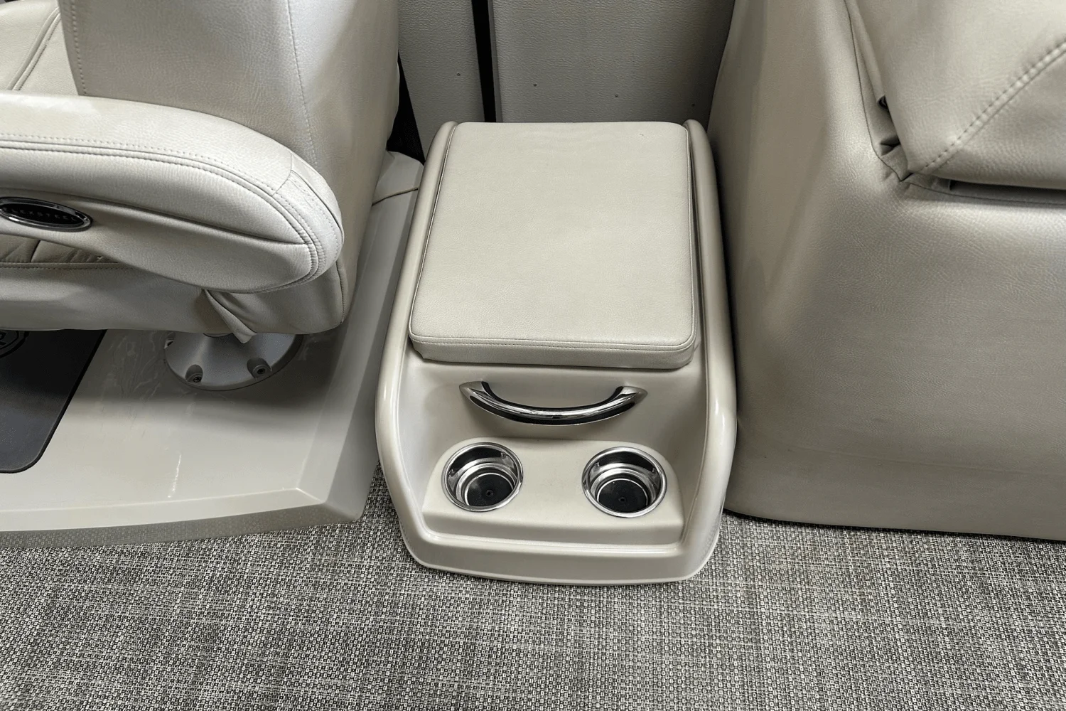 2019 Premier 270 INTRIGUE Image Thumbnail #33