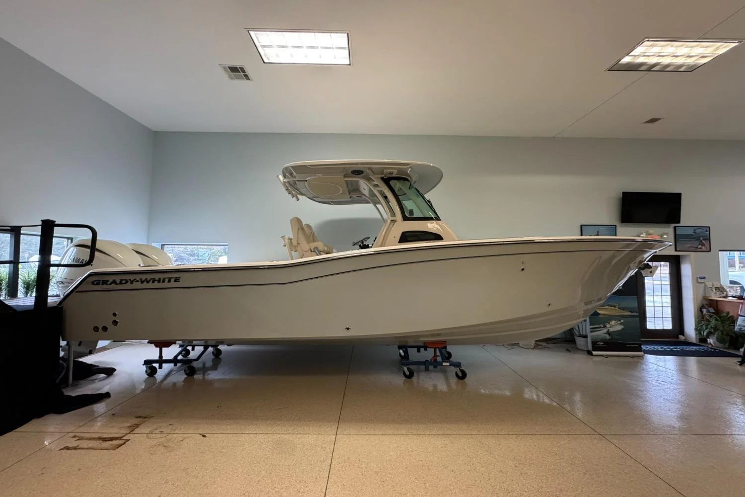 2026 Grady-White Canyon 271 Image Thumbnail #2