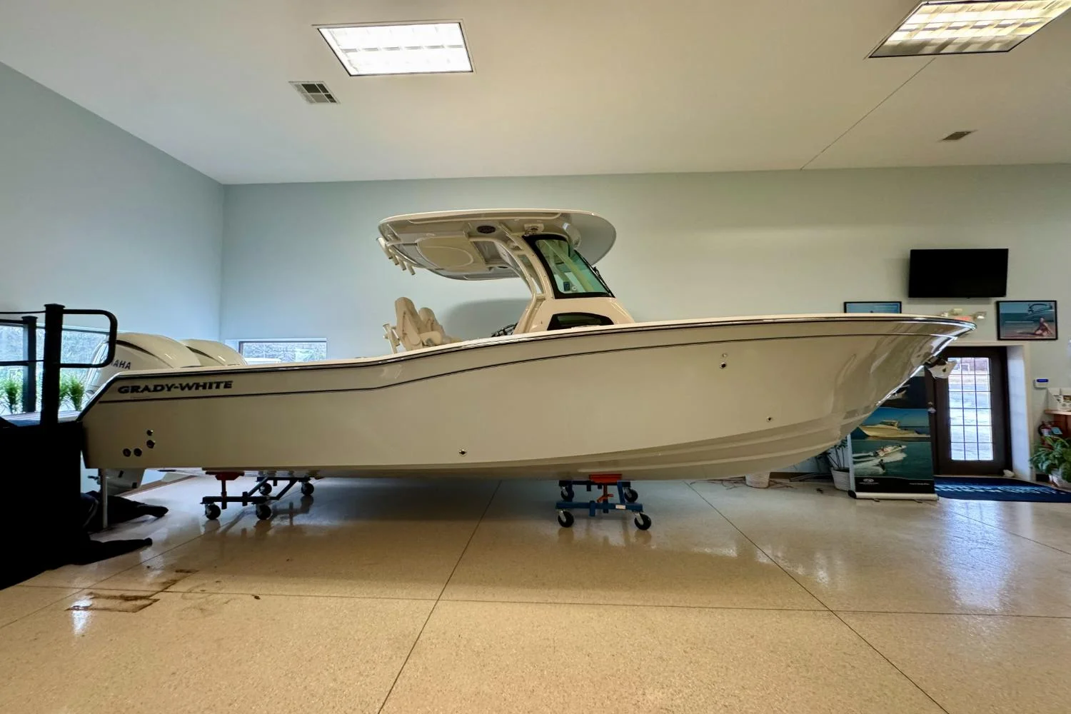 2026 Grady-White Canyon 271 Image Thumbnail #0