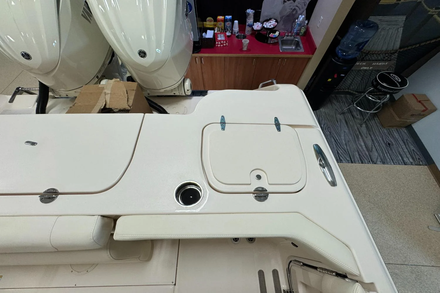 2026 Grady-White Canyon 271 Image Thumbnail #7