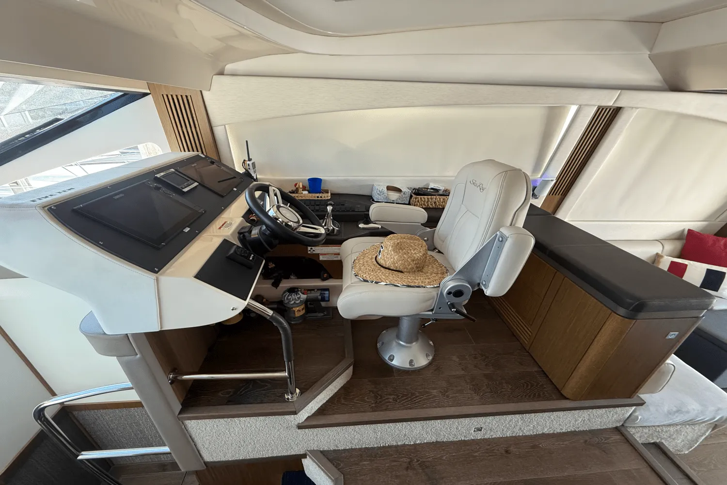 2017 Sea Ray 510 FLY Image Thumbnail #26