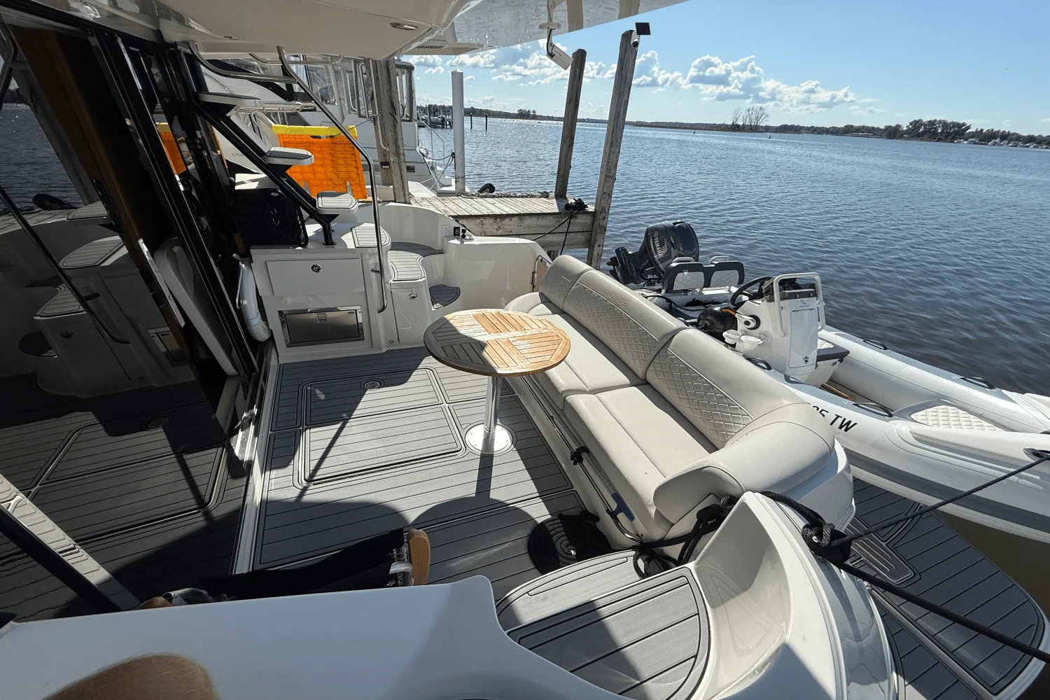 2017 Sea Ray 510 FLY Image Thumbnail #42